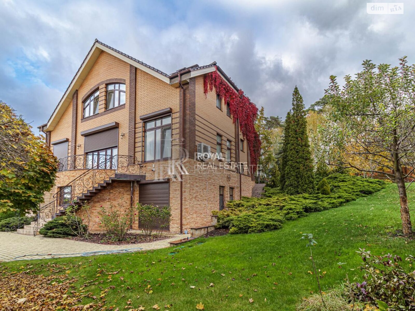 двухэтажный дом с верандой, 500 кв. м, кирпич. Продажа в Гостомеле фото 1 двухэтажный дом с верандой, 500 кв. м, кирпич. Продажа в Гостомеле фото 1