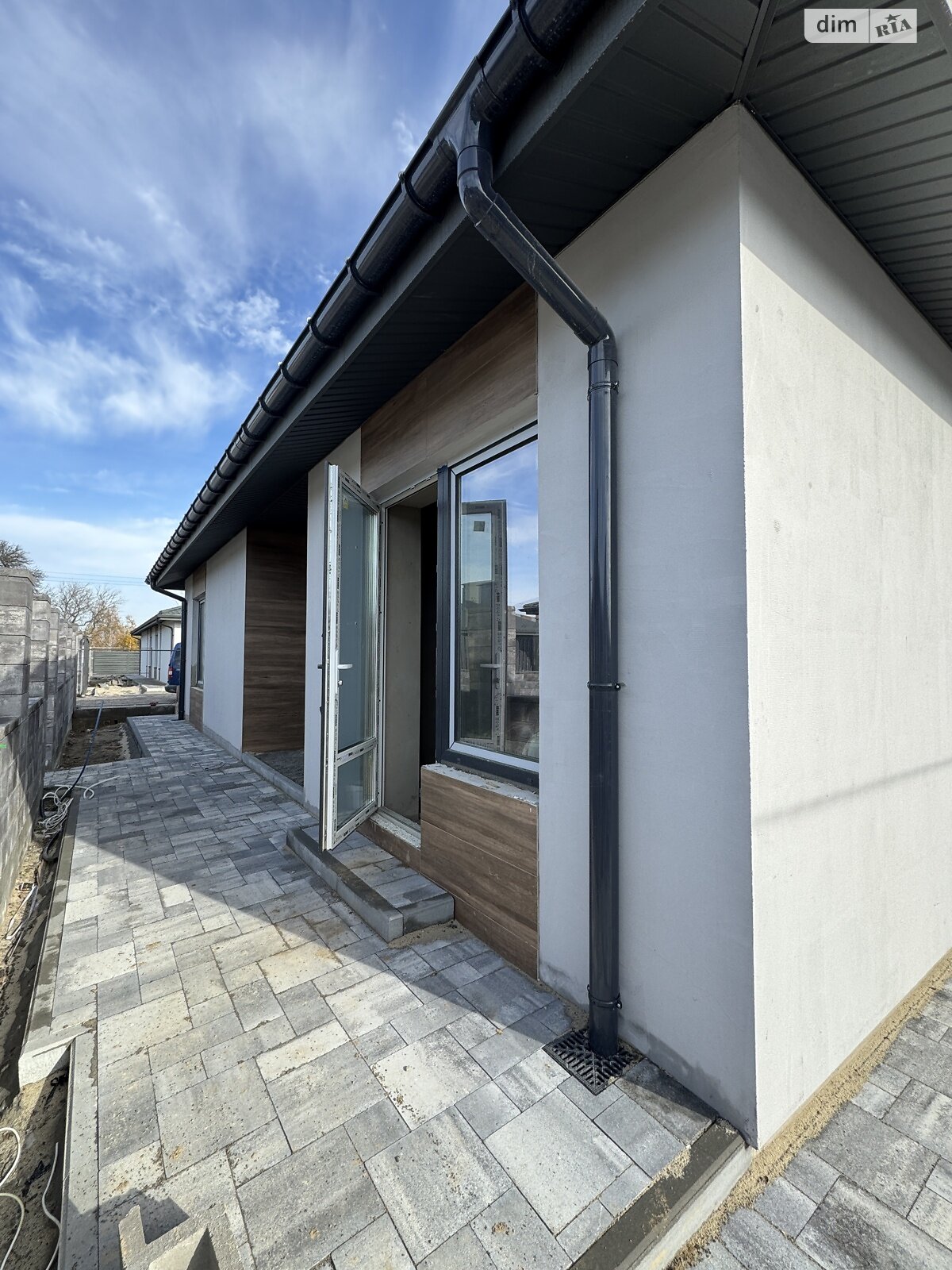 одноэтажный дом, 112 кв. м, кирпич. Продажа в Гостомеле фото 1 одноэтажный дом, 112 кв. м, кирпич. Продажа в Гостомеле фото 1