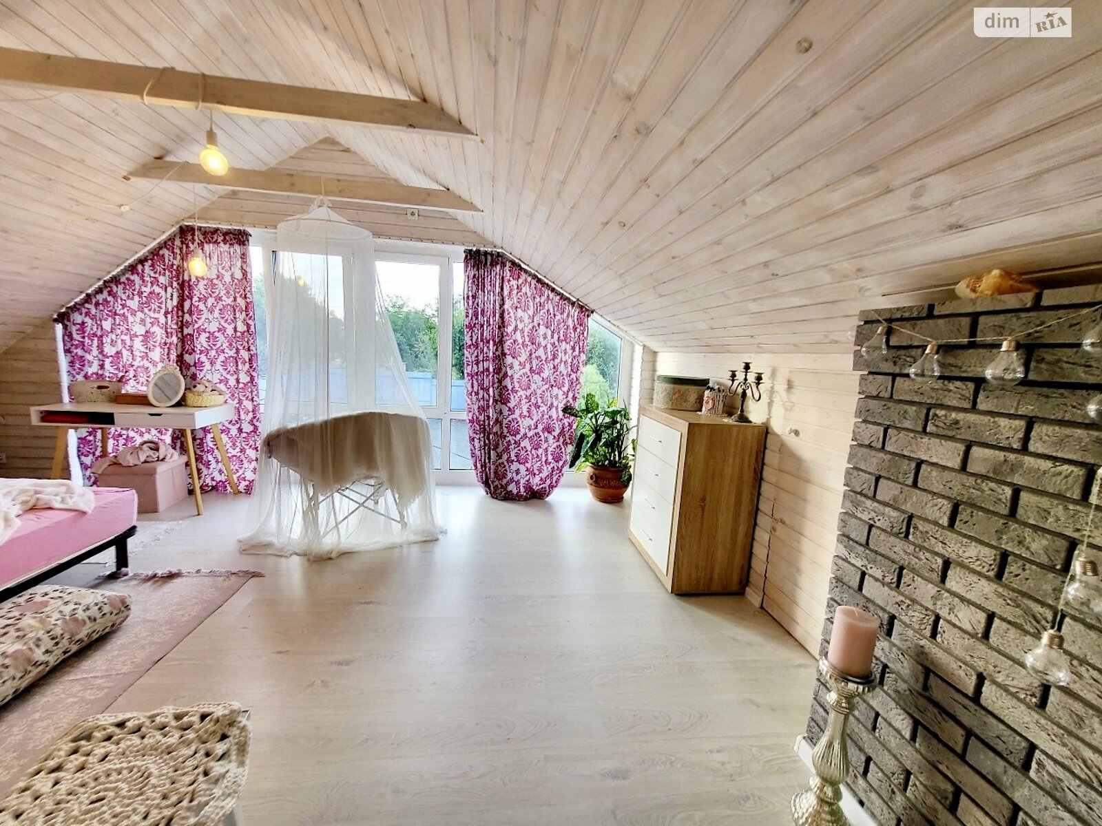 двоповерховий будинок з ремонтом, 120 кв. м, цегла. Продаж у Гостомелі фото 1 двоповерховий будинок з ремонтом, 120 кв. м, цегла. Продаж у Гостомелі фото 1