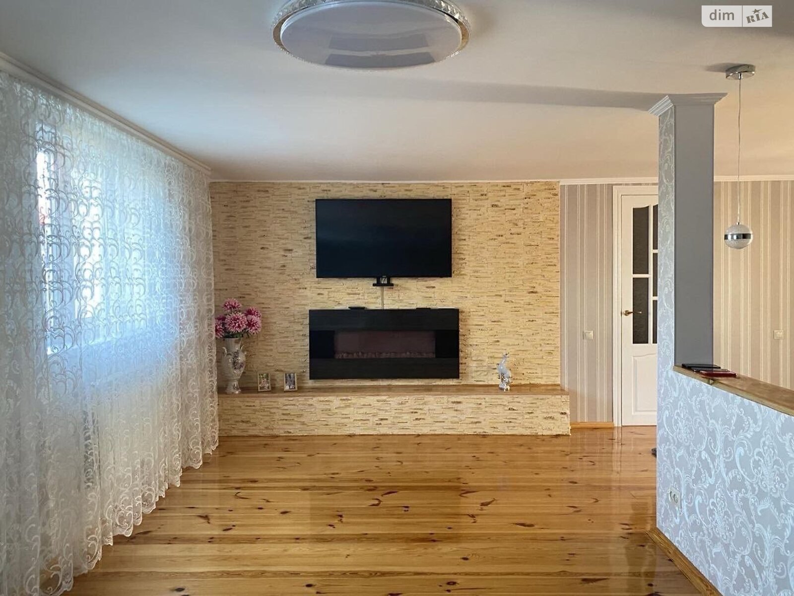 двухэтажный дом с гаражом, 156 кв. м, блочно-кирпичный. Продажа в Гостомеле фото 1 двухэтажный дом с гаражом, 156 кв. м, блочно-кирпичный. Продажа в Гостомеле фото 1