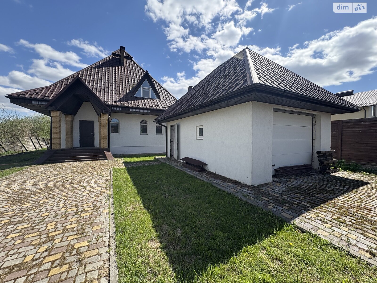 двоповерховий будинок з мансардою, 168.3 кв. м, піноблок. Продаж у Гостомелі фото 1 двоповерховий будинок з мансардою, 168.3 кв. м, піноблок. Продаж у Гостомелі фото 1