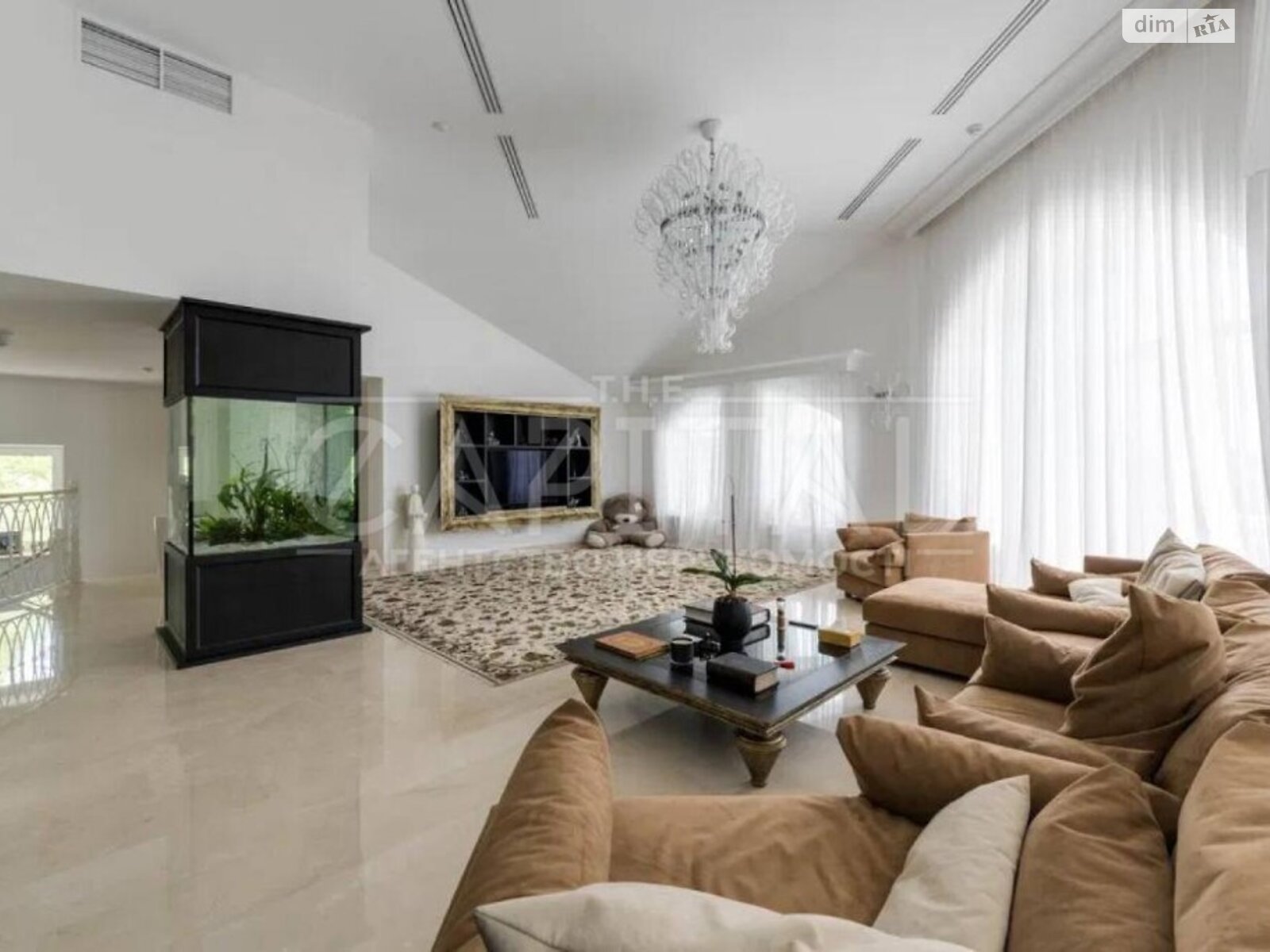 двоповерховий будинок з балконом, 850 кв. м, цегла. Продаж у Гостомелі фото 1 двоповерховий будинок з балконом, 850 кв. м, цегла. Продаж у Гостомелі фото 1