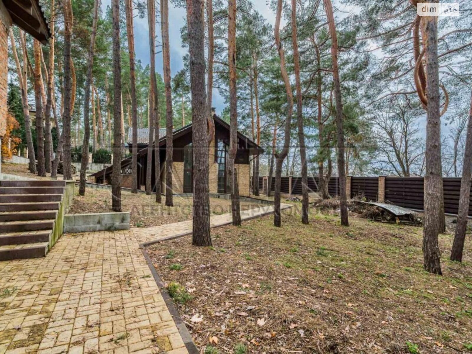 двоповерховий будинок з верандою, 484 кв. м, цегла. Продаж у Гостомелі фото 1 двоповерховий будинок з верандою, 484 кв. м, цегла. Продаж у Гостомелі фото 1