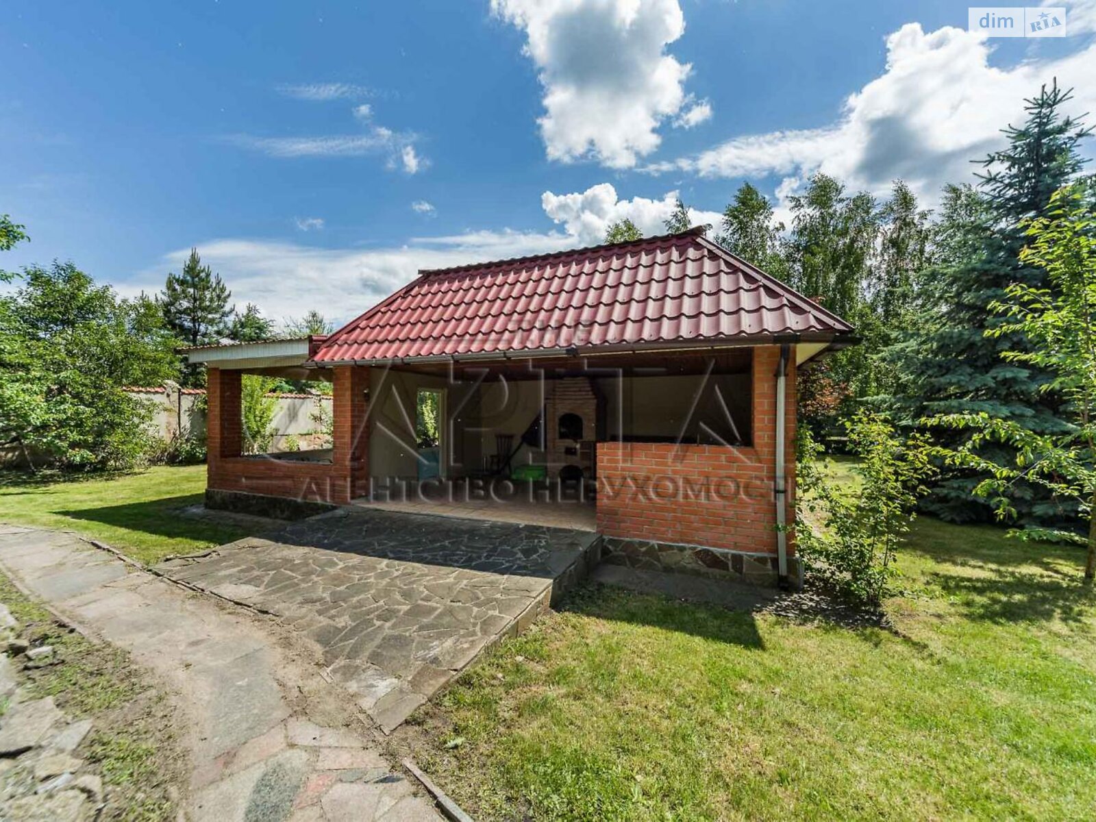 триповерховий будинок з опаленням, 420 кв. м, цегла. Продаж у Гостомелі фото 1 триповерховий будинок з опаленням, 420 кв. м, цегла. Продаж у Гостомелі фото 1