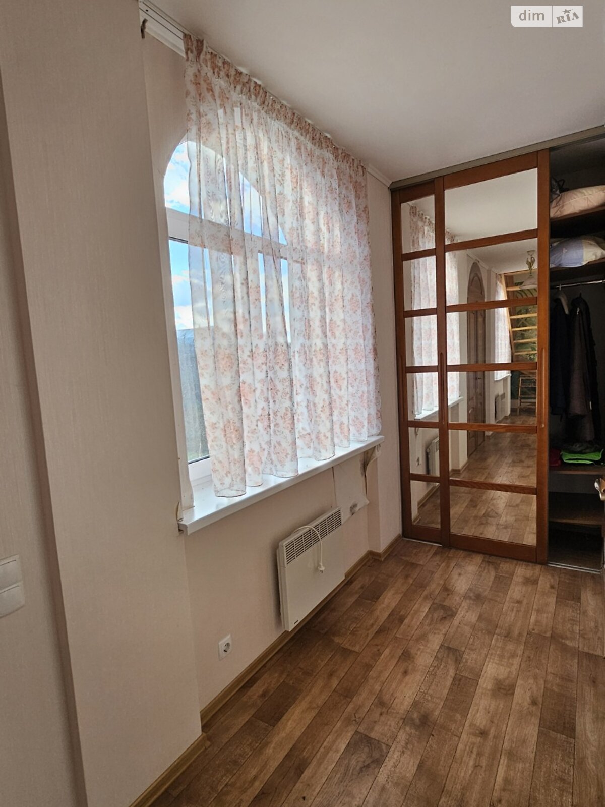 двухэтажный дом с ремонтом, 175 кв. м, кирпич. Продажа в Гостомеле фото 1 двухэтажный дом с ремонтом, 175 кв. м, кирпич. Продажа в Гостомеле фото 1