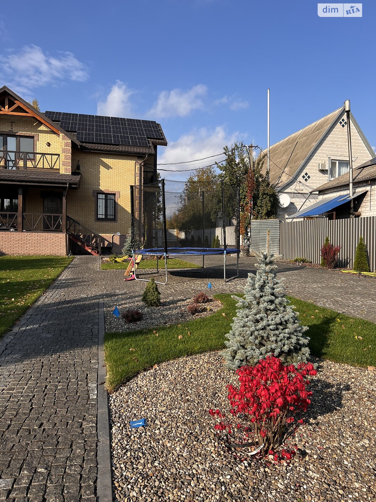 двухэтажный дом, 297 кв. м, кирпич. Продажа в Гребенках фото 1