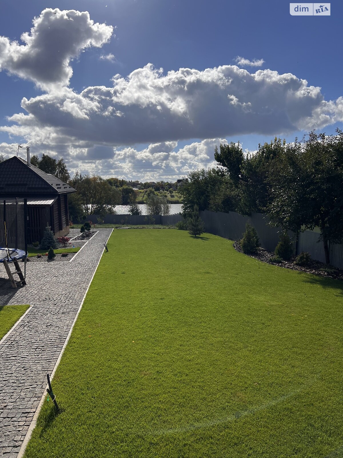 двухэтажный дом, 297 кв. м, кирпич. Продажа в Гребенках фото 1