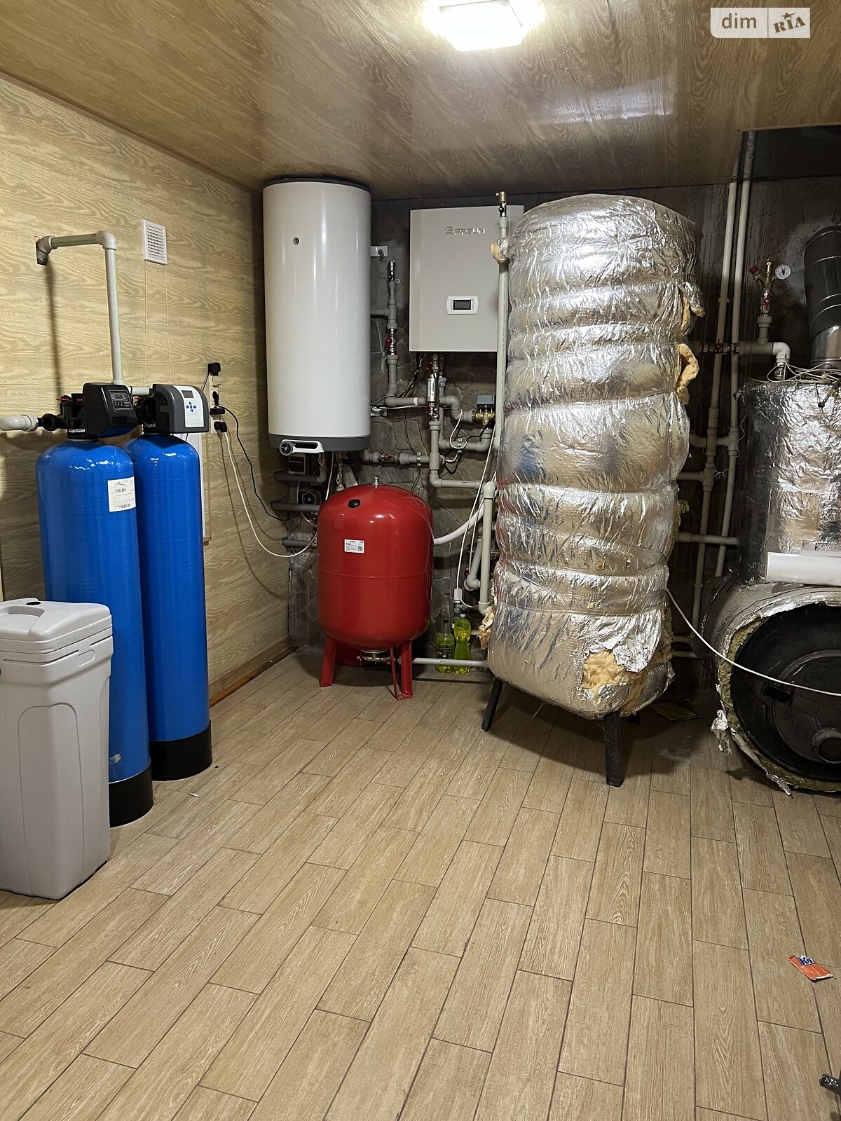 двухэтажный дом, 297 кв. м, кирпич. Продажа в Гребенках фото 1