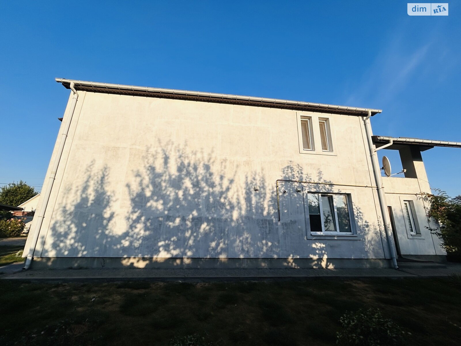 двоповерховий будинок з ремонтом, 185 кв. м, цегла. Продаж у Гребінках фото 1