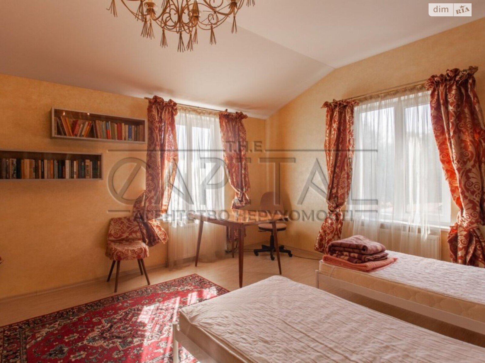 трехэтажный дом, 1700 кв. м, кирпич. Продажа в Григоровке фото 1