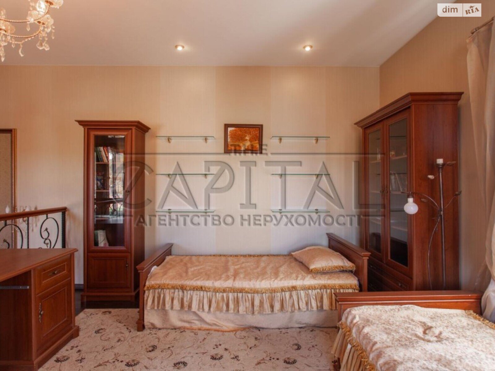 трехэтажный дом, 1700 кв. м, кирпич. Продажа в Григоровке фото 1