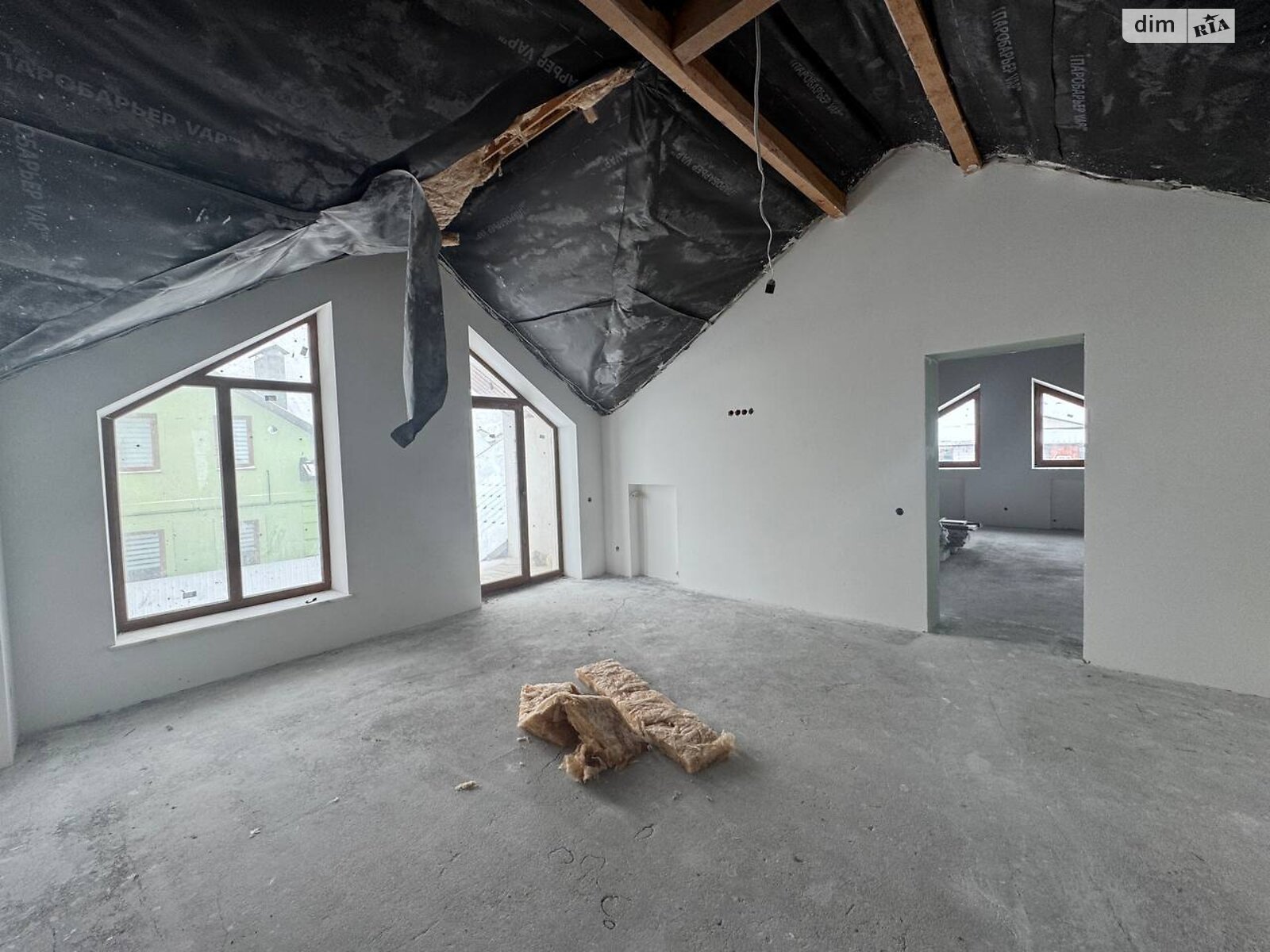 двухэтажный дом с гаражом, 228.5 кв. м, кирпич. Продажа в Грузевице фото 1