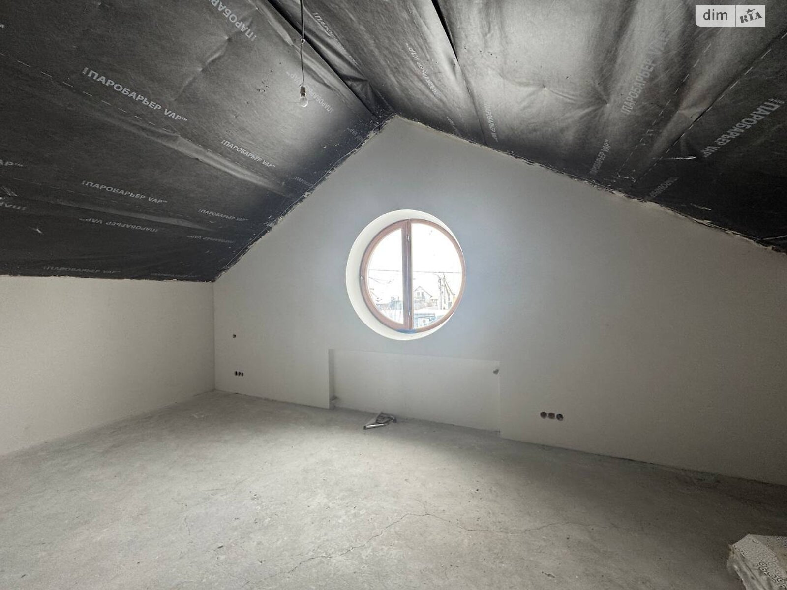 двухэтажный дом с гаражом, 228.5 кв. м, кирпич. Продажа в Грузевице фото 1