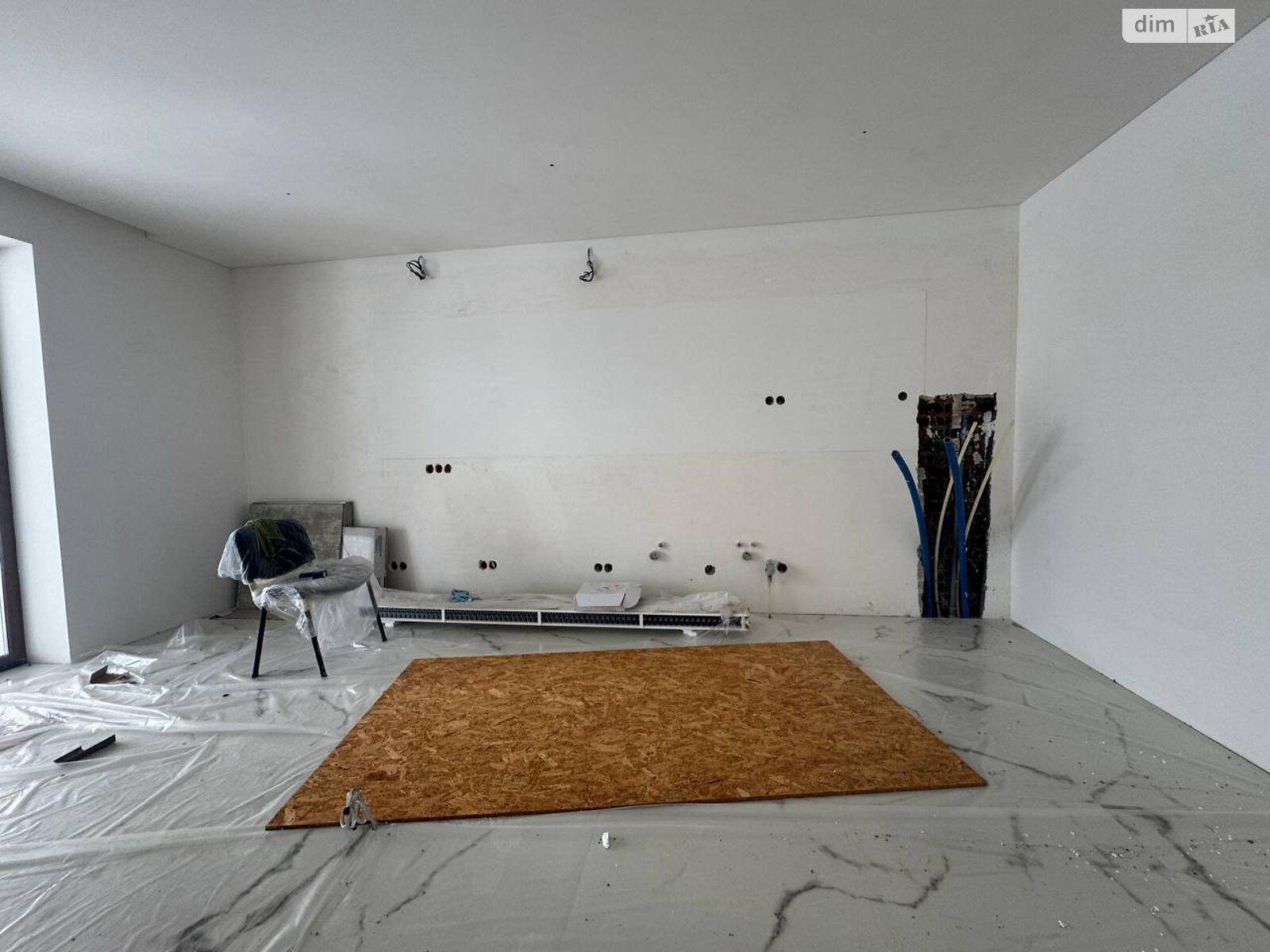 двухэтажный дом с гаражом, 228.5 кв. м, кирпич. Продажа в Грузевице фото 1