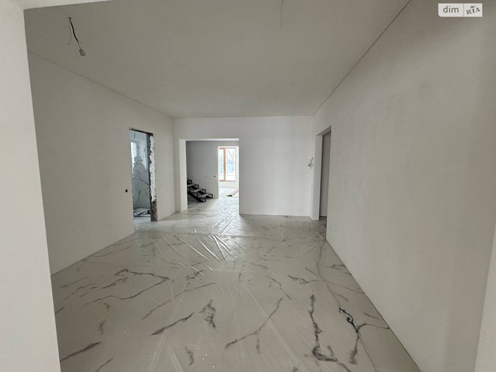 двухэтажный дом с гаражом, 228.5 кв. м, кирпич. Продажа в Грузевице фото 1