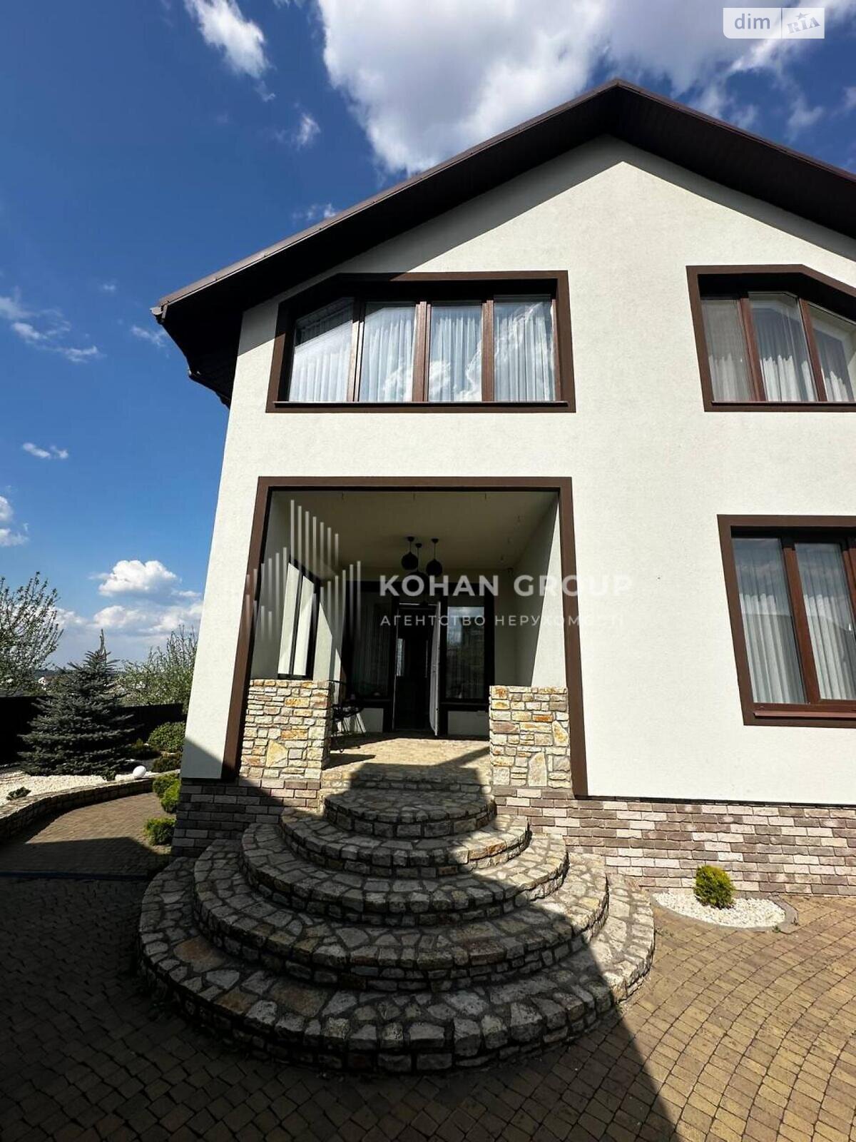 двухэтажный дом с гаражом, 217 кв. м, кирпич. Продажа в Грузевице фото 1 двухэтажный дом с гаражом, 217 кв. м, кирпич. Продажа в Грузевице фото 1