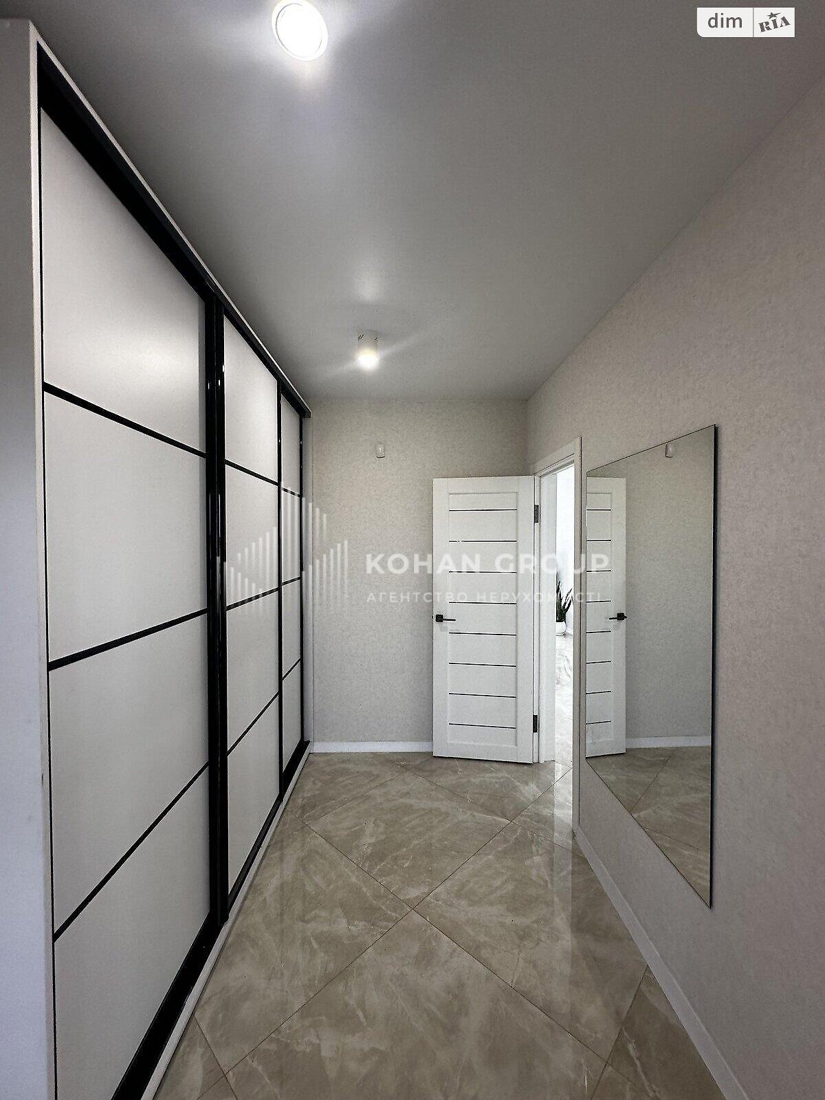 двухэтажный дом с гаражом, 217 кв. м, кирпич. Продажа в Грузевице фото 1 двухэтажный дом с гаражом, 217 кв. м, кирпич. Продажа в Грузевице фото 1
