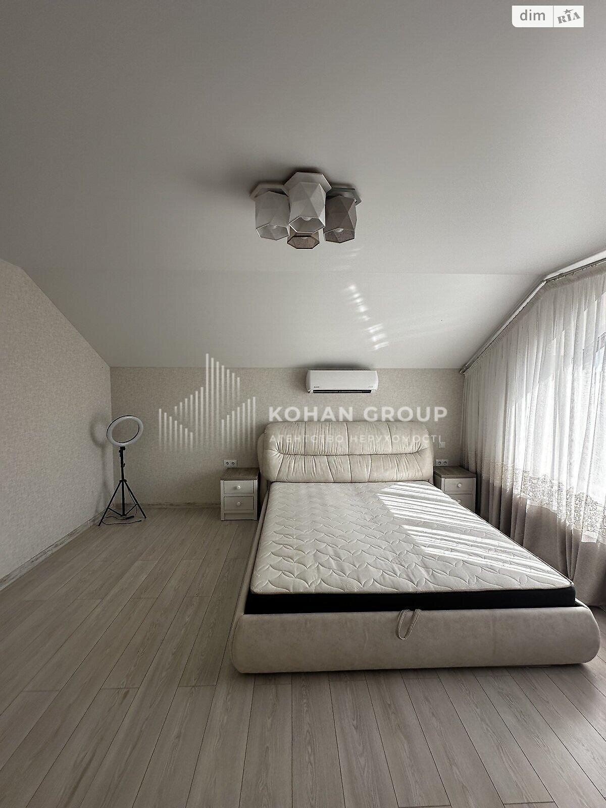 двухэтажный дом с гаражом, 217 кв. м, кирпич. Продажа в Грузевице фото 1 двухэтажный дом с гаражом, 217 кв. м, кирпич. Продажа в Грузевице фото 1