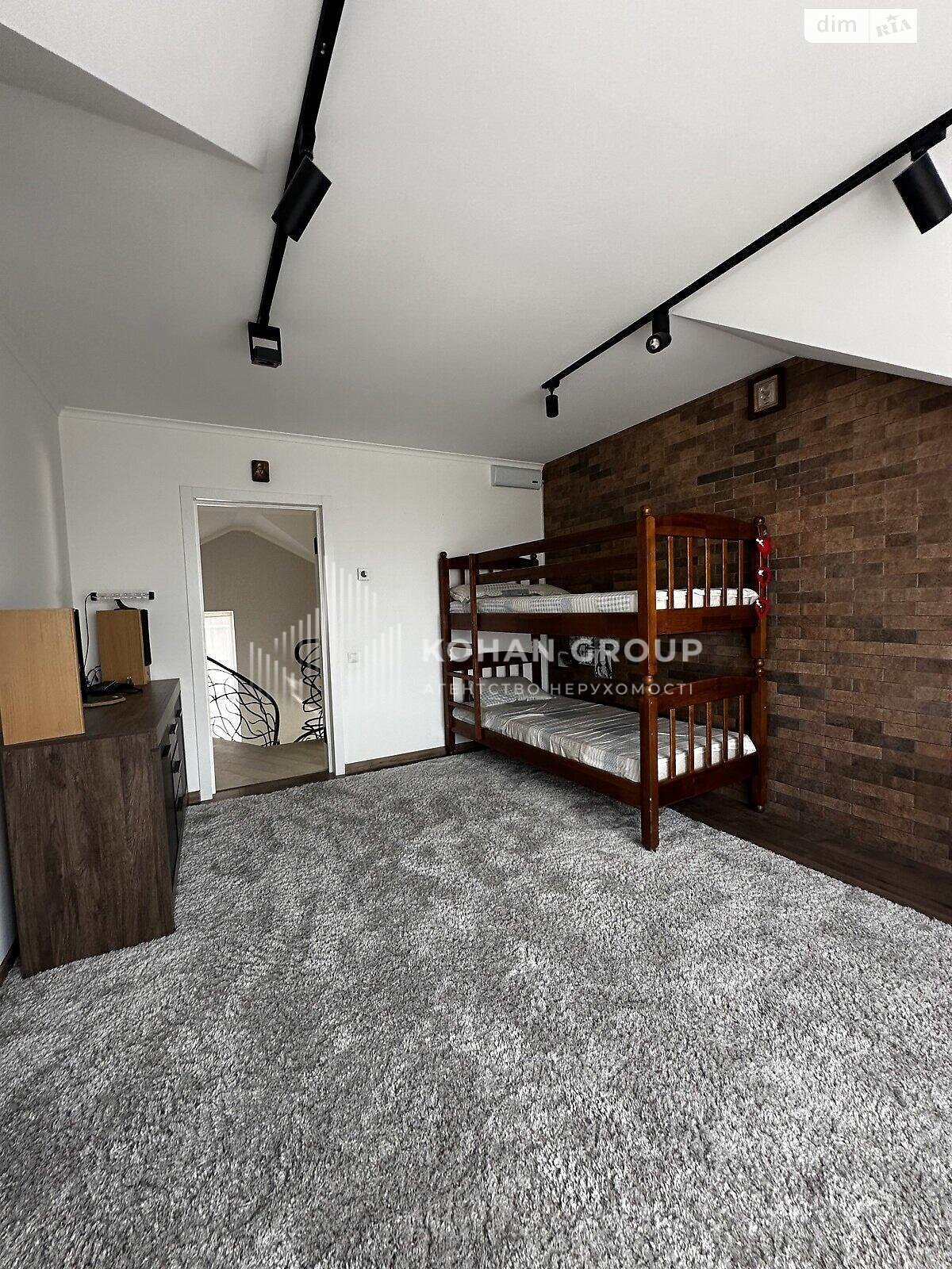 двухэтажный дом с гаражом, 217 кв. м, кирпич. Продажа в Грузевице фото 1 двухэтажный дом с гаражом, 217 кв. м, кирпич. Продажа в Грузевице фото 1