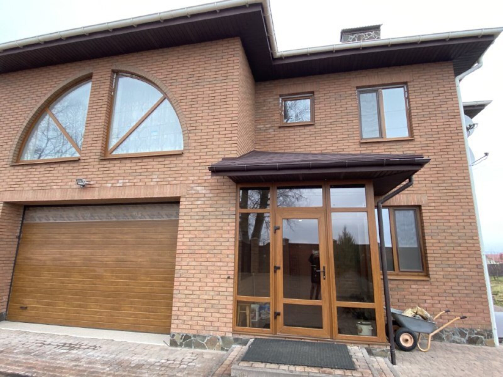 двоповерховий будинок з верандою, 256 кв. м, цегла. Продаж у Грузевиці фото 1