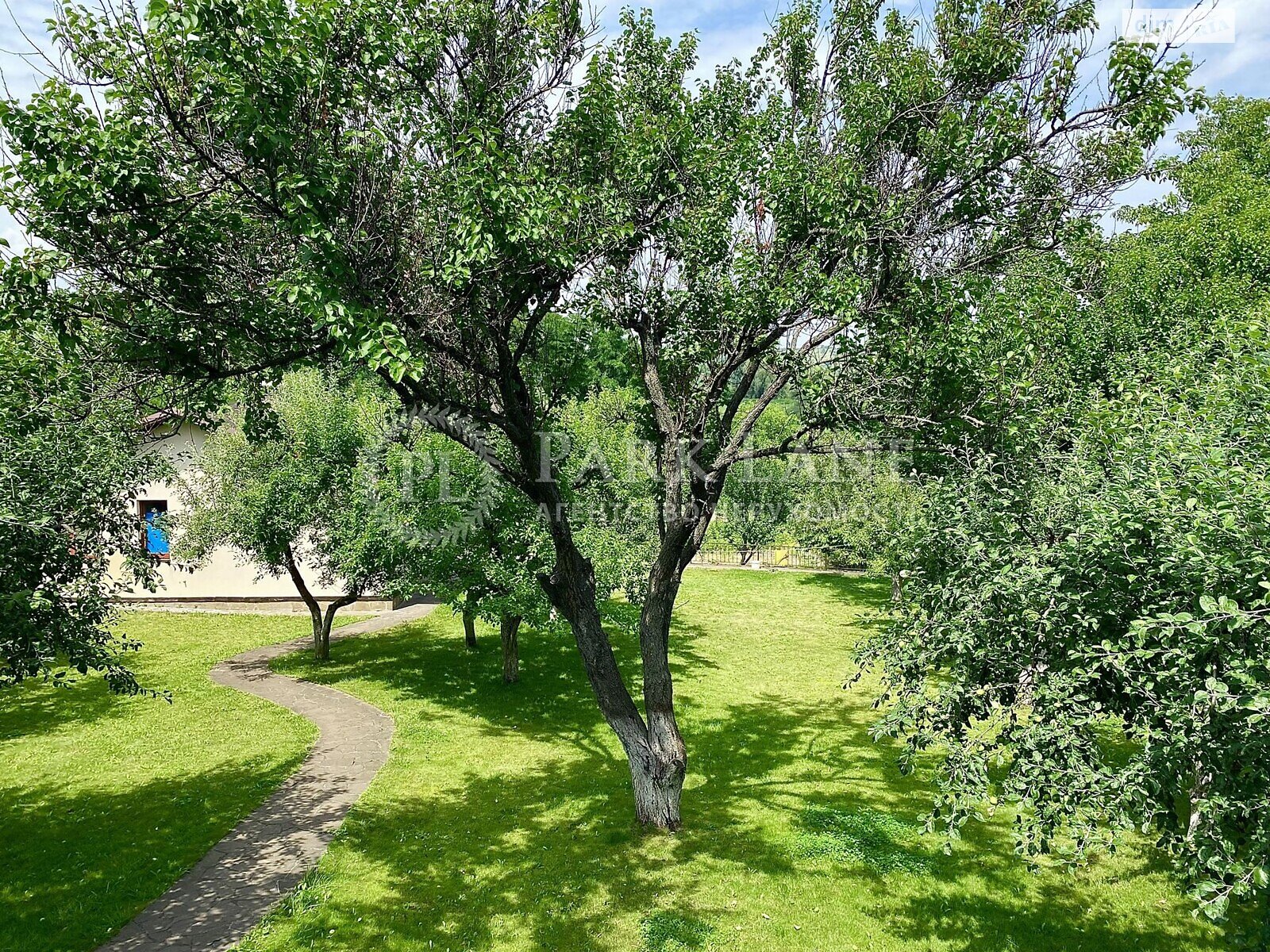 двухэтажный дом беседка, 309.8 кв. м, каркасно-щитовой. Продажа в Гусачевке фото 1 двухэтажный дом беседка, 309.8 кв. м, каркасно-щитовой. Продажа в Гусачевке фото 1