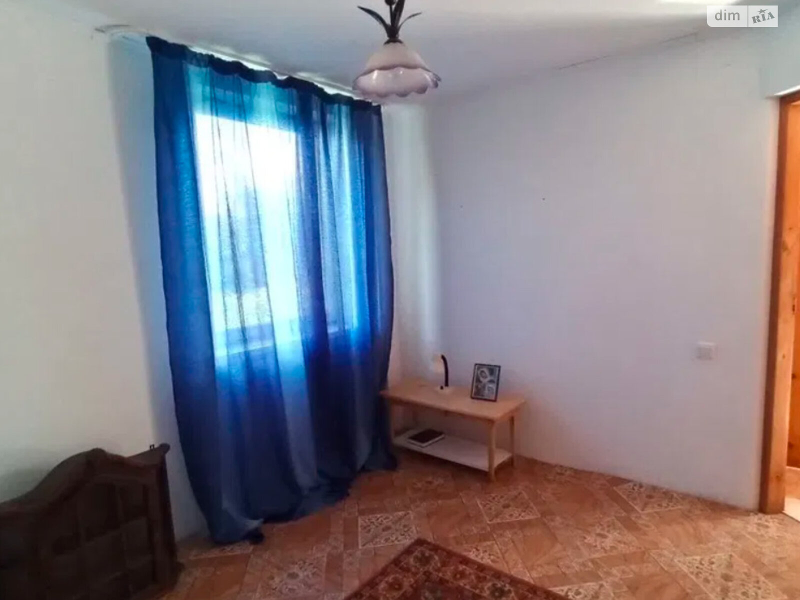 одноэтажный дом с отоплением, 42.9 кв. м, кирпич. Продажа в Гуте фото 1