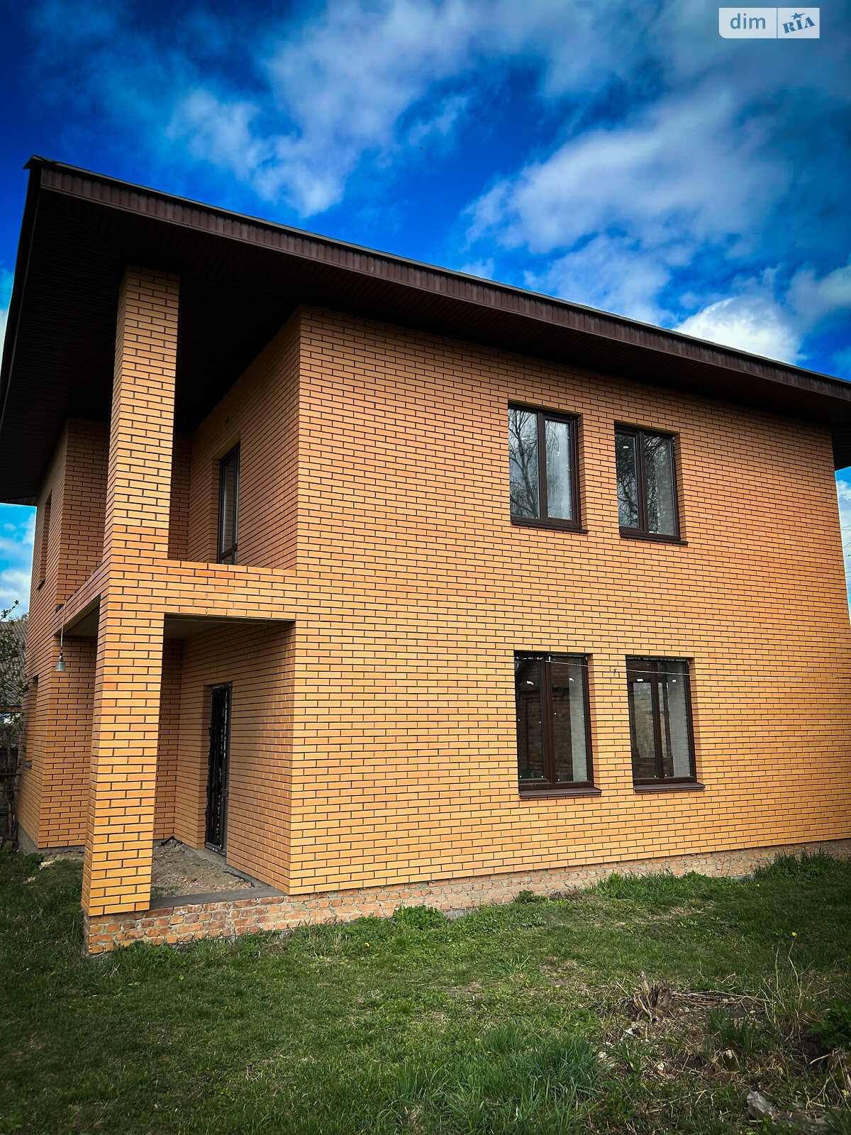 двухэтажный дом с гаражом, 171.4 кв. м, кирпич. Продажа в Хажине фото 1 двухэтажный дом с гаражом, 171.4 кв. м, кирпич. Продажа в Хажине фото 1