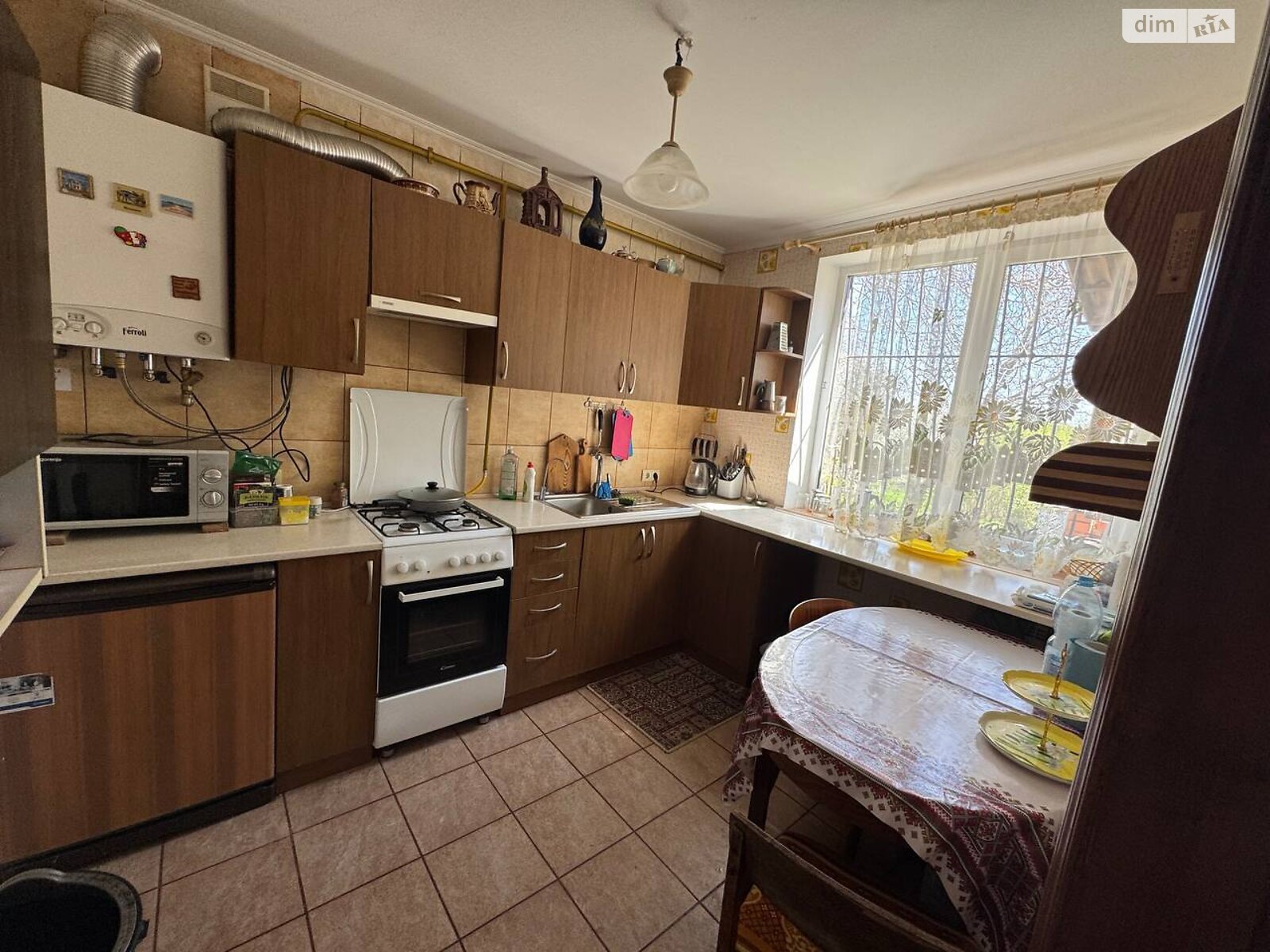двоповерховий будинок з гаражем, 175 кв. м, цегла. Продаж у Халчі фото 1 двоповерховий будинок з гаражем, 175 кв. м, цегла. Продаж у Халчі фото 1