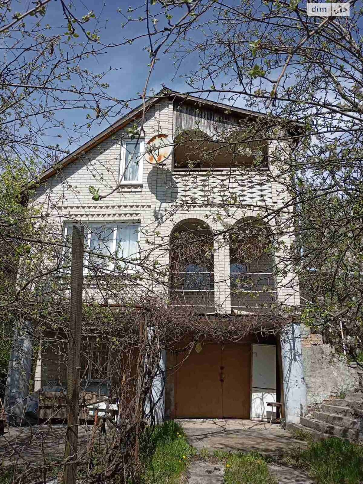 трехэтажный дом с гаражом, 111.7 кв. м, кирпич. Продажа в Халепье фото 1 трехэтажный дом с гаражом, 111.7 кв. м, кирпич. Продажа в Халепье фото 1