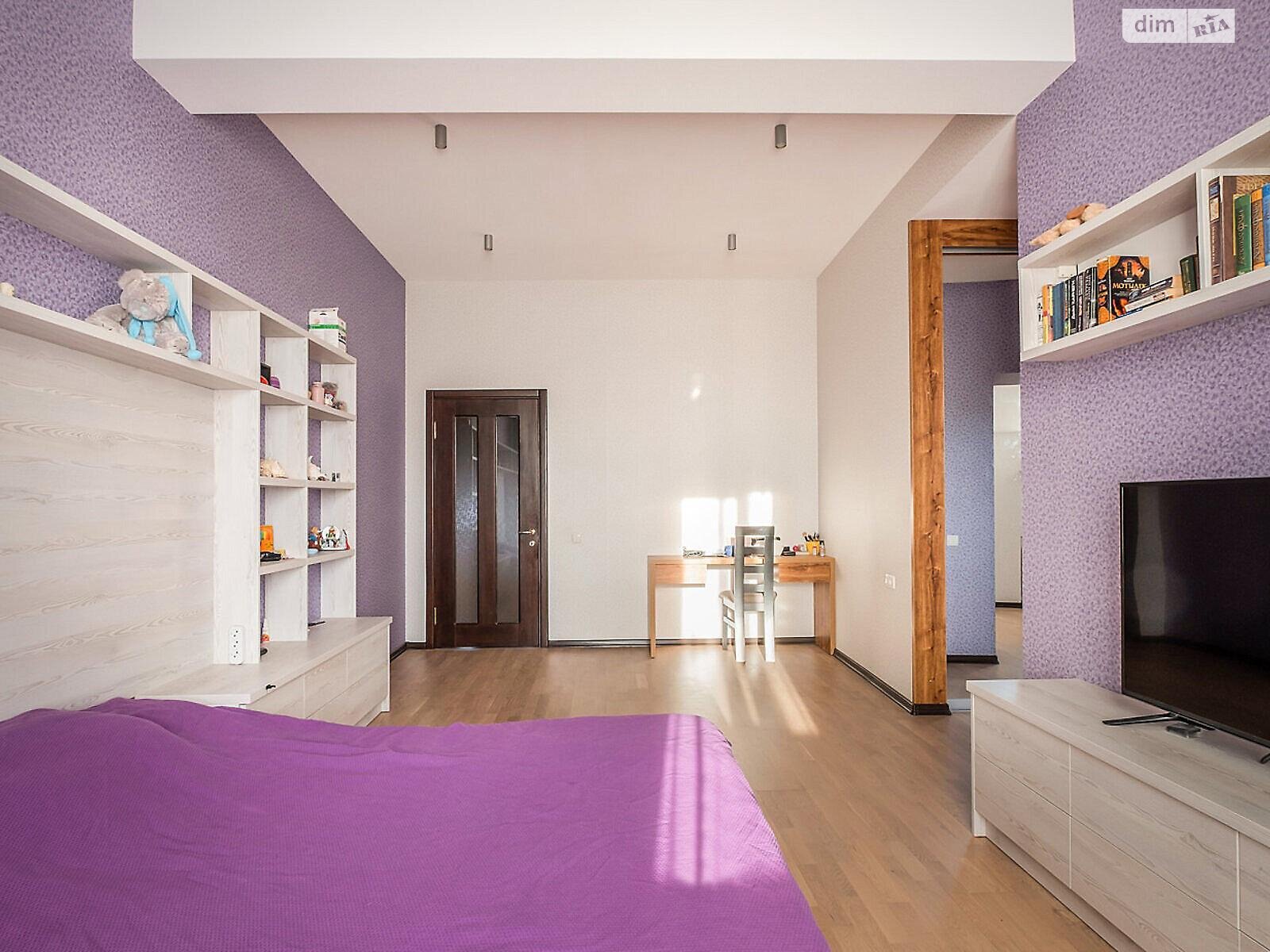 триповерховий будинок, 420 кв. м, кирпич. Продаж в Харкові, район Олексїївка фото 1 триповерховий будинок, 420 кв. м, кирпич. Продаж в Харкові, район Олексїївка фото 1