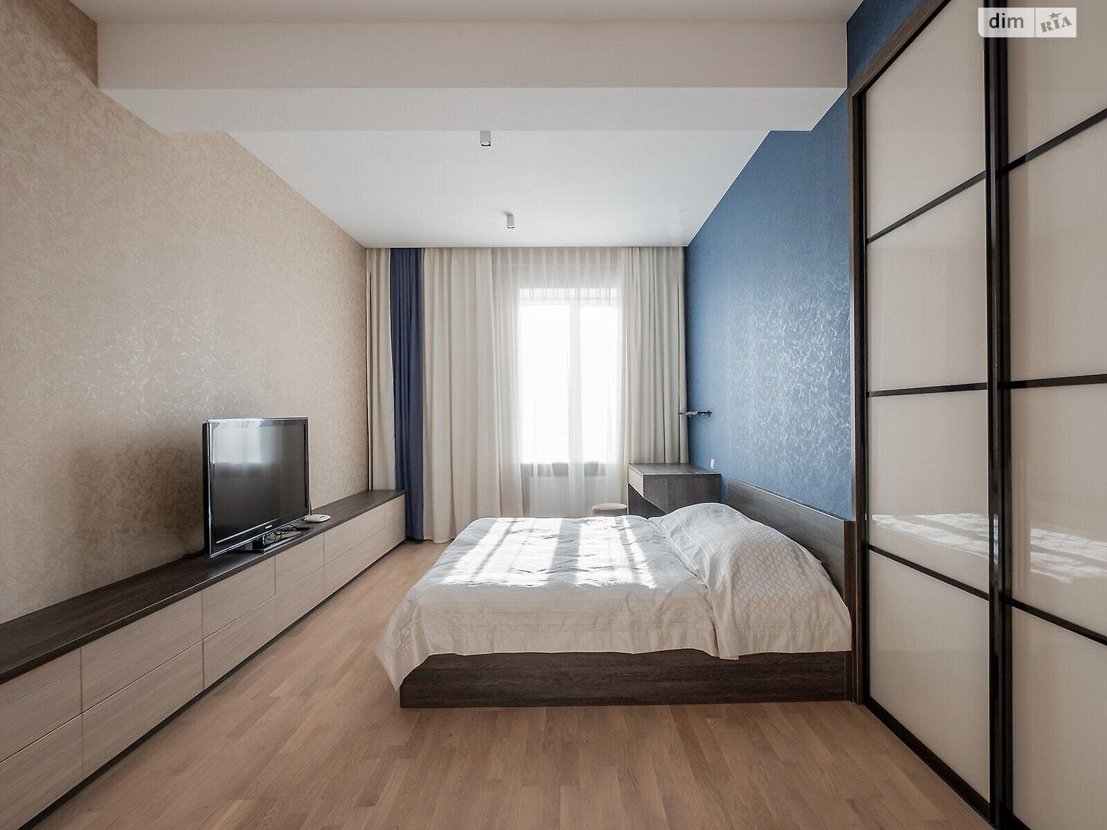триповерховий будинок, 420 кв. м, кирпич. Продаж в Харкові, район Олексїївка фото 1 триповерховий будинок, 420 кв. м, кирпич. Продаж в Харкові, район Олексїївка фото 1