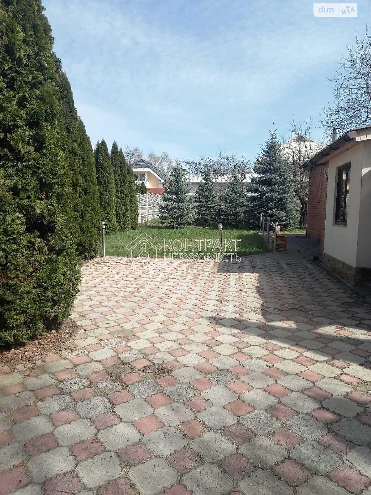 двоповерховий будинок з гаражем, 150 кв. м, цегла. Продаж в Харкові, район Олексїївка фото 1 двоповерховий будинок з гаражем, 150 кв. м, цегла. Продаж в Харкові, район Олексїївка фото 1