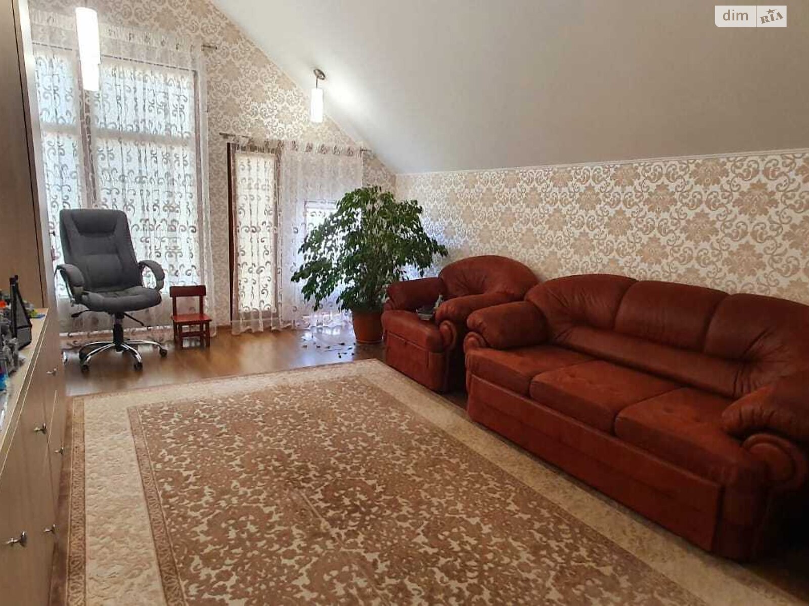 двоповерховий будинок з гаражем, 179 кв. м, цегла. Продаж в Харкові, район Гиївка фото 1 двоповерховий будинок з гаражем, 179 кв. м, цегла. Продаж в Харкові, район Гиївка фото 1