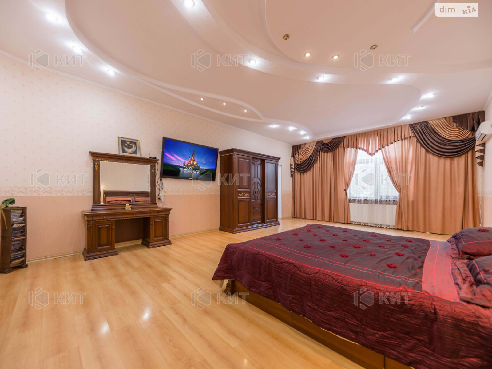 двоповерховий будинок, 450 кв. м, кирпич. Продаж в Харкові, район Холодна Гора фото 1 двоповерховий будинок, 450 кв. м, кирпич. Продаж в Харкові, район Холодна Гора фото 1