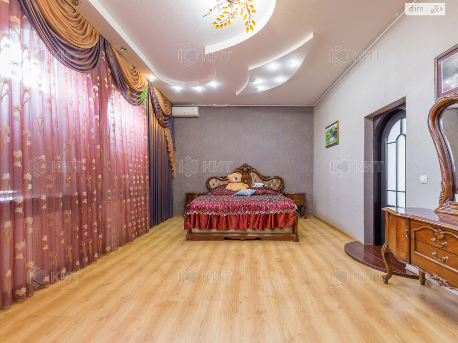 двоповерховий будинок, 450 кв. м, кирпич. Продаж в Харкові, район Холодна Гора фото 1 двоповерховий будинок, 450 кв. м, кирпич. Продаж в Харкові, район Холодна Гора фото 1