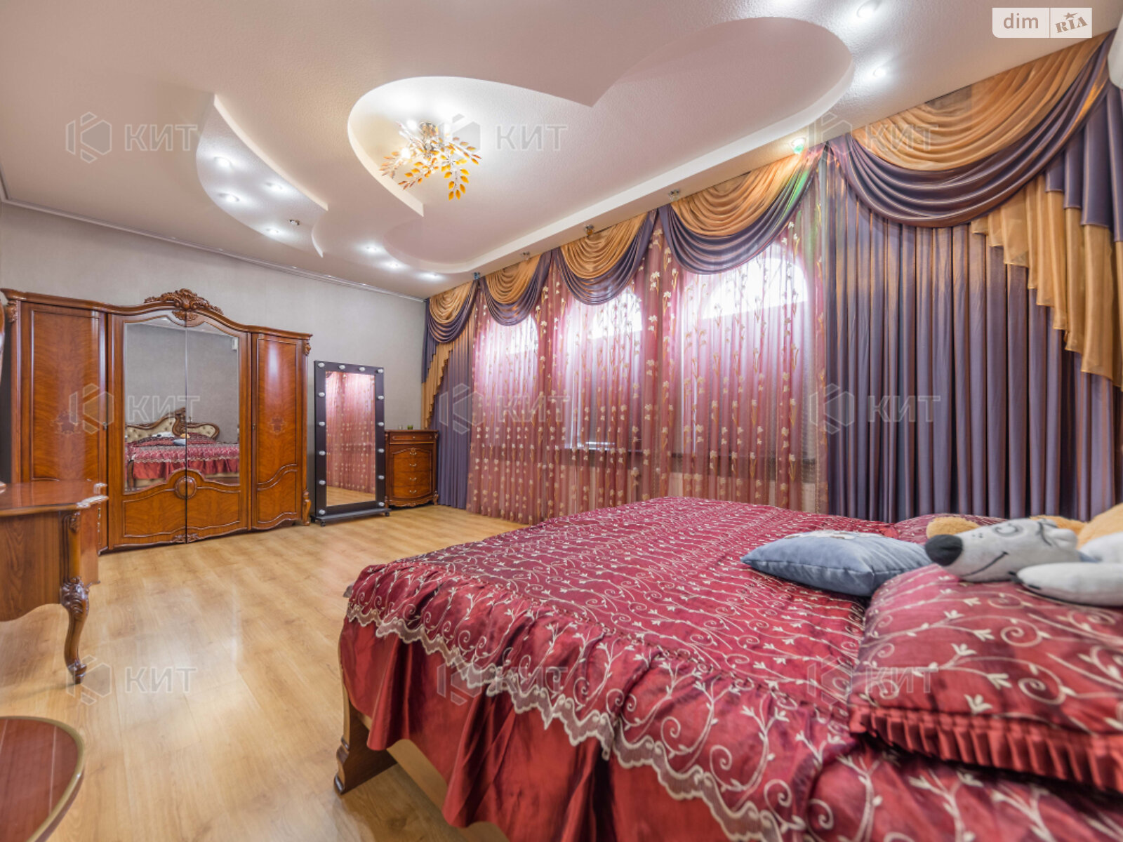 двоповерховий будинок, 450 кв. м, кирпич. Продаж в Харкові, район Холодна Гора фото 1 двоповерховий будинок, 450 кв. м, кирпич. Продаж в Харкові, район Холодна Гора фото 1