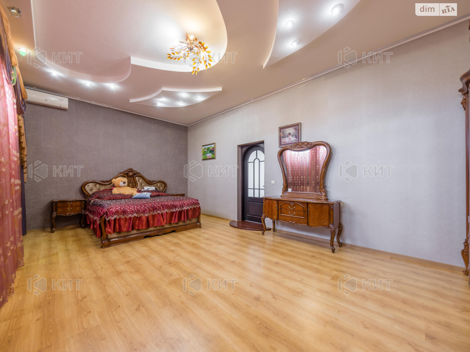 двоповерховий будинок, 450 кв. м, кирпич. Продаж в Харкові, район Холодна Гора фото 1 двоповерховий будинок, 450 кв. м, кирпич. Продаж в Харкові, район Холодна Гора фото 1
