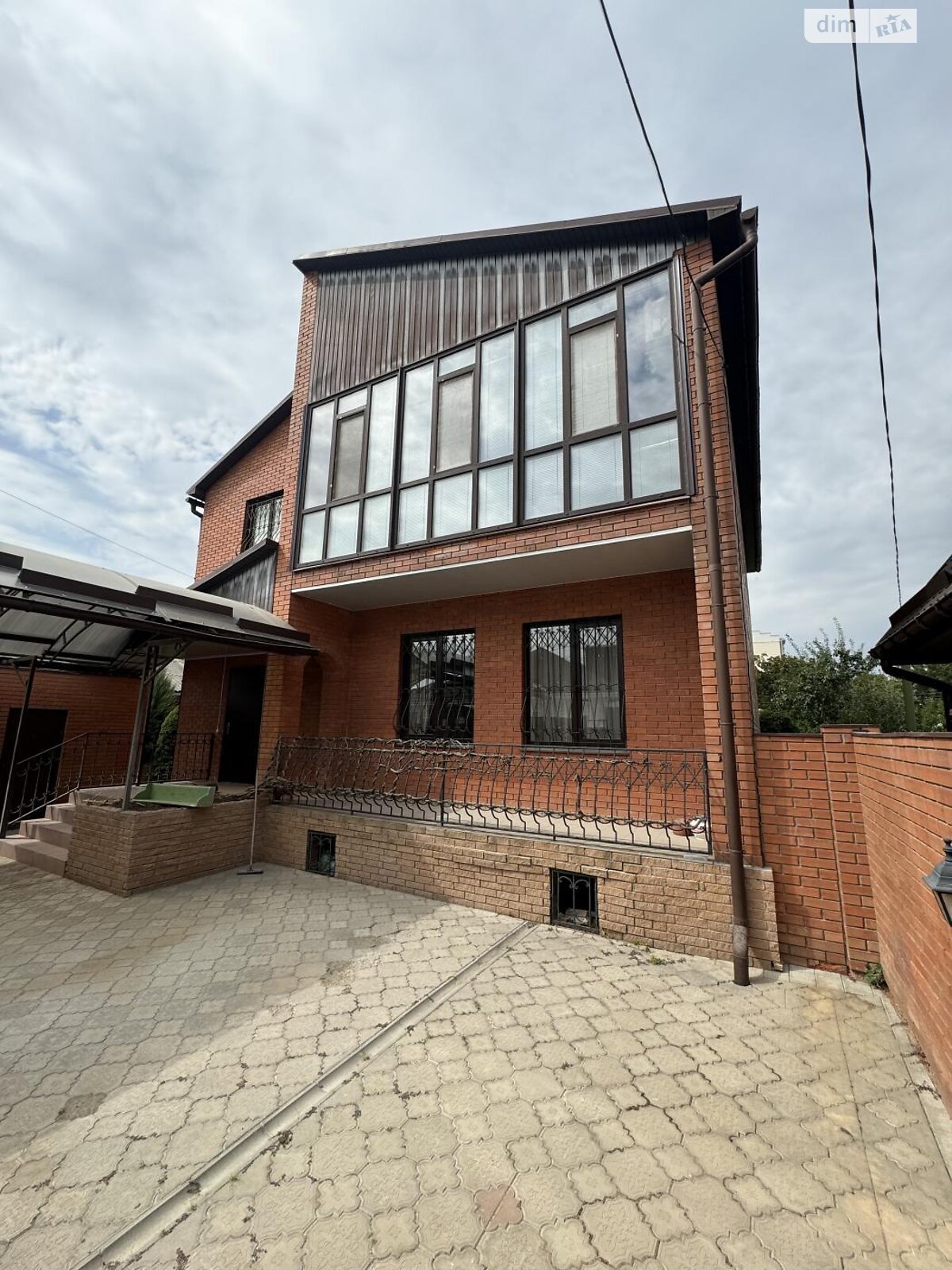 двухэтажный дом с верандой, 290 кв. м, кирпич. Продажа в Харькове район Холодногорский фото 1 двухэтажный дом с верандой, 290 кв. м, кирпич. Продажа в Харькове район Холодногорский фото 1