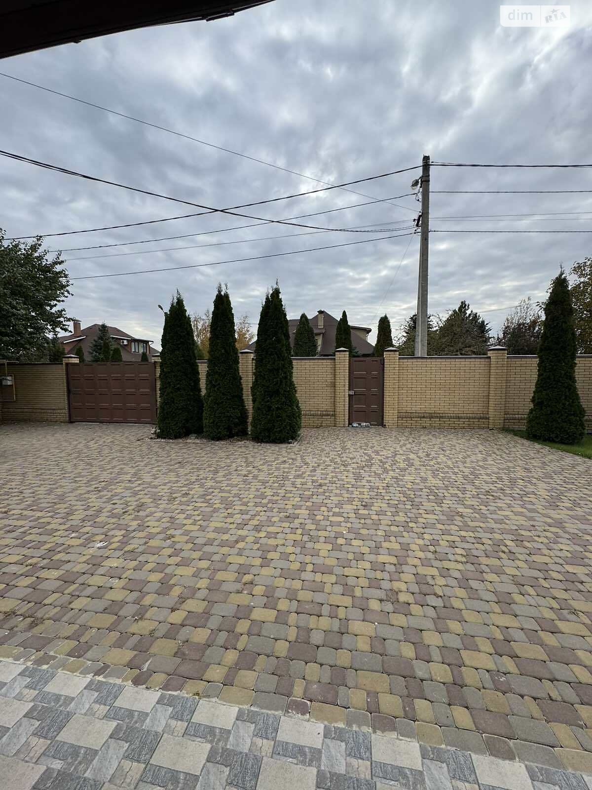 двухэтажный дом с гаражом, 238.2 кв. м, кирпич. Продажа в Харькове район Индустриальный фото 1 двухэтажный дом с гаражом, 238.2 кв. м, кирпич. Продажа в Харькове район Индустриальный фото 1