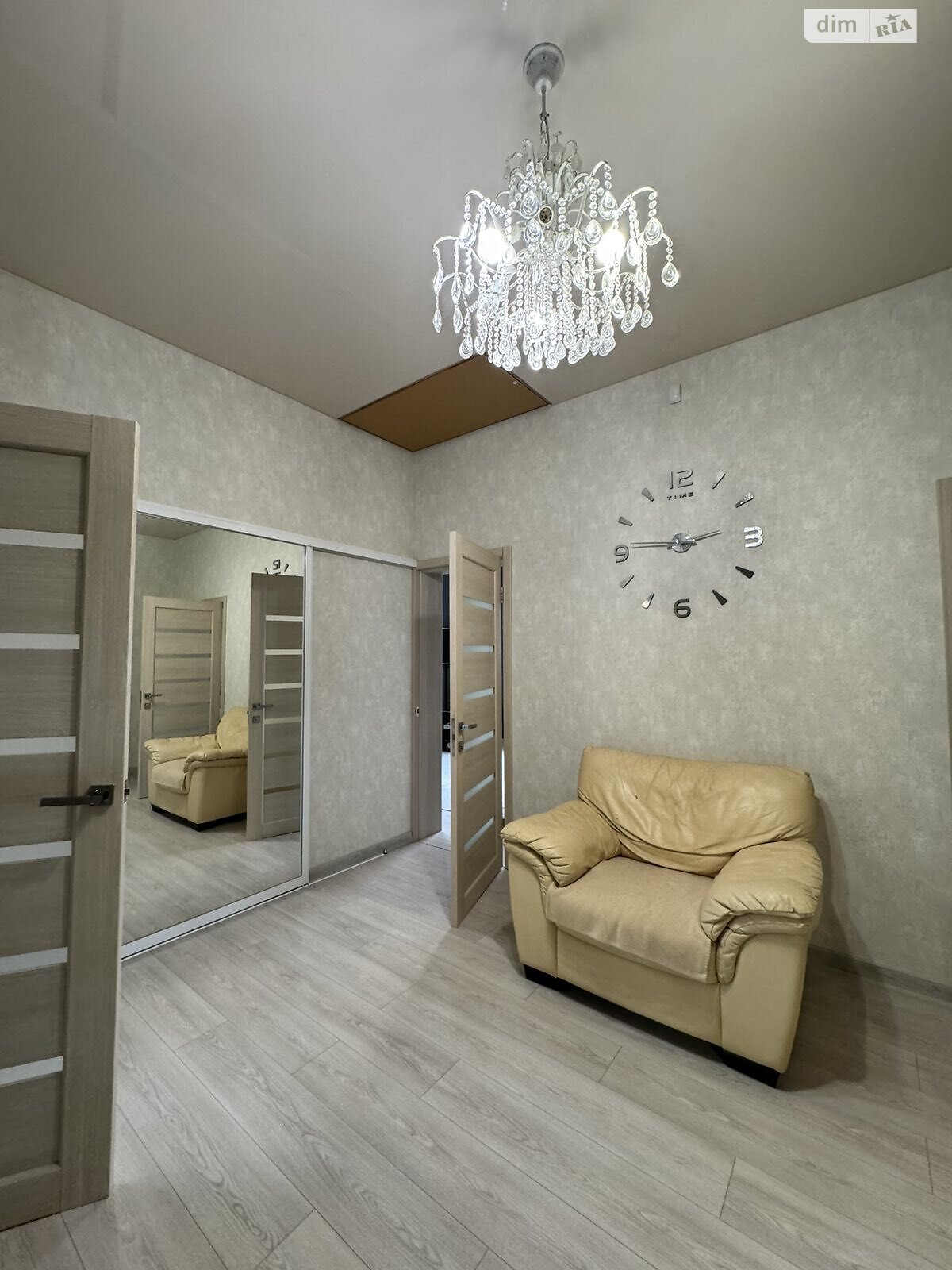 двухэтажный дом с гаражом, 238.2 кв. м, кирпич. Продажа в Харькове район Индустриальный фото 1 двухэтажный дом с гаражом, 238.2 кв. м, кирпич. Продажа в Харькове район Индустриальный фото 1