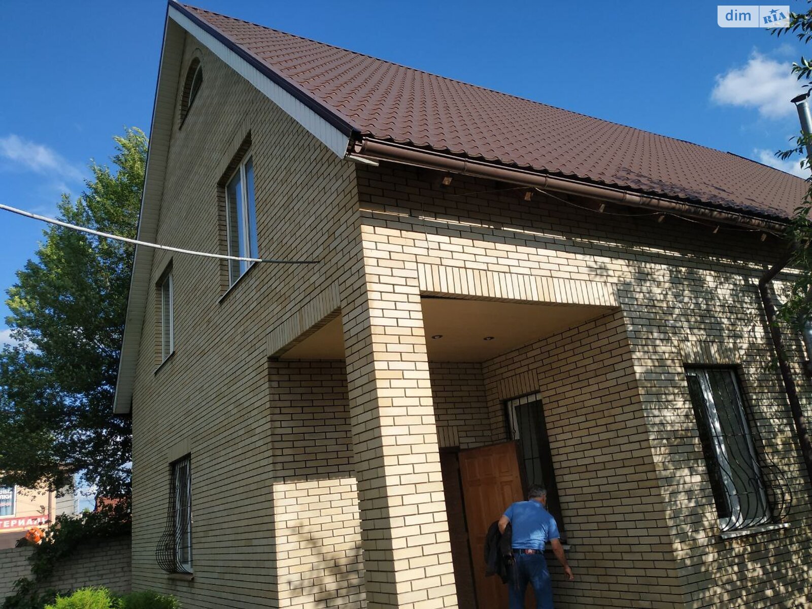 двухэтажный дом с гаражом, 250 кв. м, кирпич. Продажа в Харькове район ХТЗ фото 1 двухэтажный дом с гаражом, 250 кв. м, кирпич. Продажа в Харькове район ХТЗ фото 1