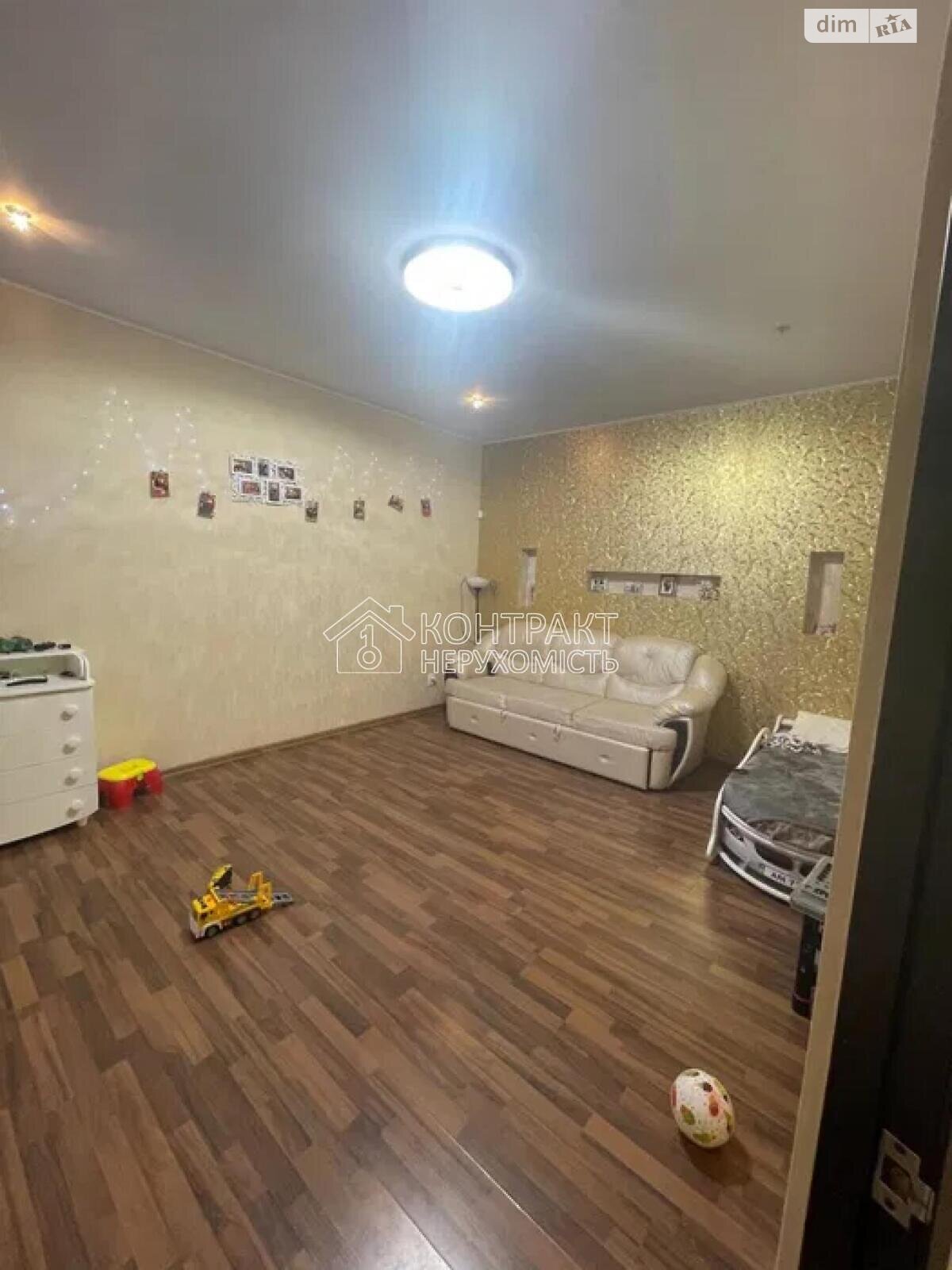 трехэтажный дом с гаражом, 280 кв. м, кирпич. Продажа в Харькове район Киевский фото 1 трехэтажный дом с гаражом, 280 кв. м, кирпич. Продажа в Харькове район Киевский фото 1