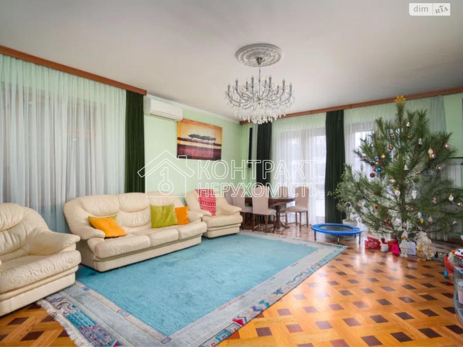 трехэтажный дом с гаражом, 280 кв. м, кирпич. Продажа в Харькове район Киевский фото 1 трехэтажный дом с гаражом, 280 кв. м, кирпич. Продажа в Харькове район Киевский фото 1