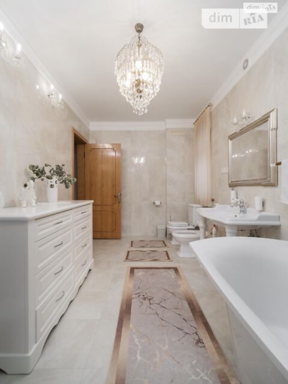 двухэтажный дом с отоплением, 340 кв. м, кирпич. Продажа в Харькове район Киевский фото 1 двухэтажный дом с отоплением, 340 кв. м, кирпич. Продажа в Харькове район Киевский фото 1