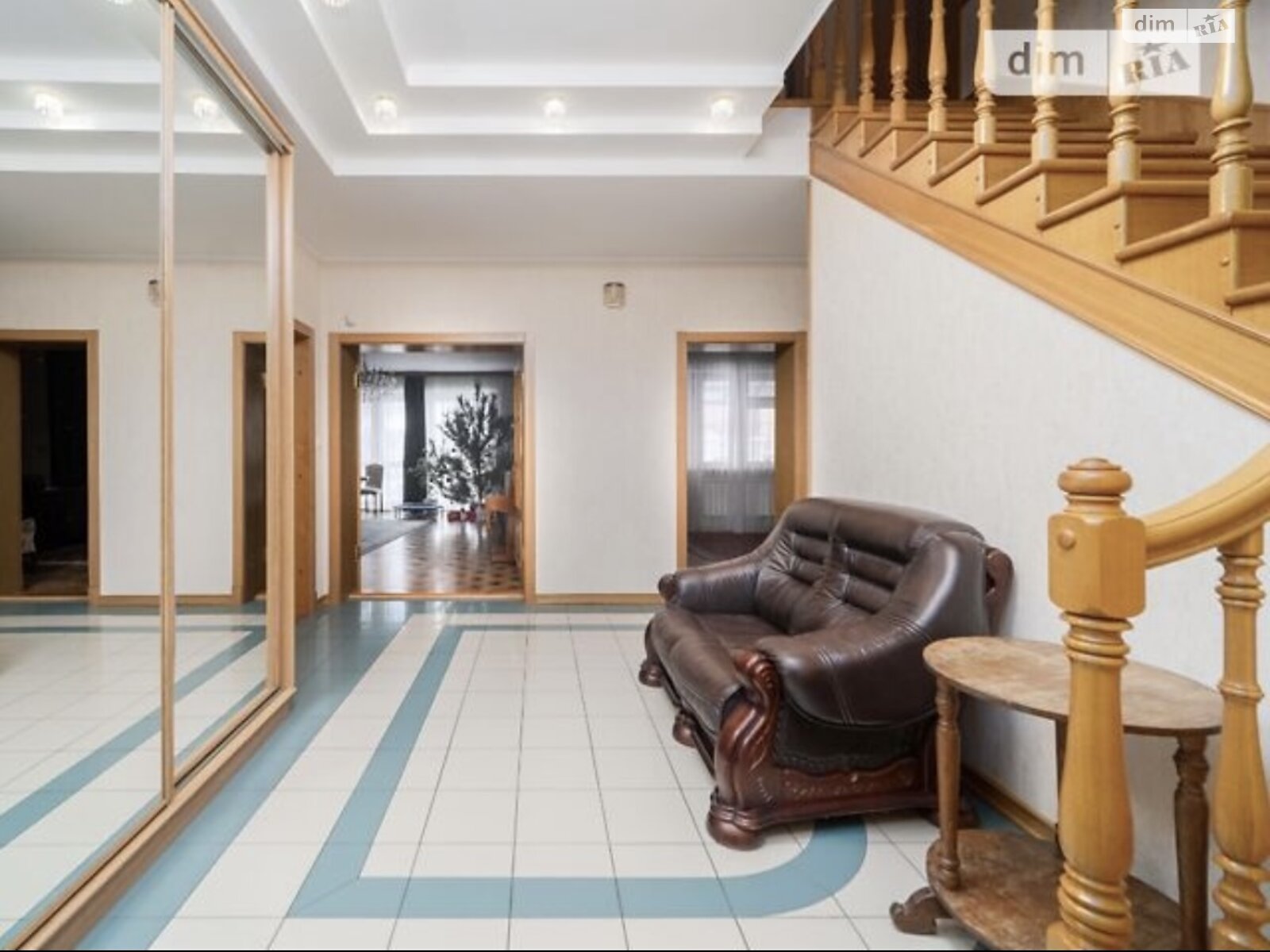двухэтажный дом с отоплением, 340 кв. м, кирпич. Продажа в Харькове район Киевский фото 1 двухэтажный дом с отоплением, 340 кв. м, кирпич. Продажа в Харькове район Киевский фото 1