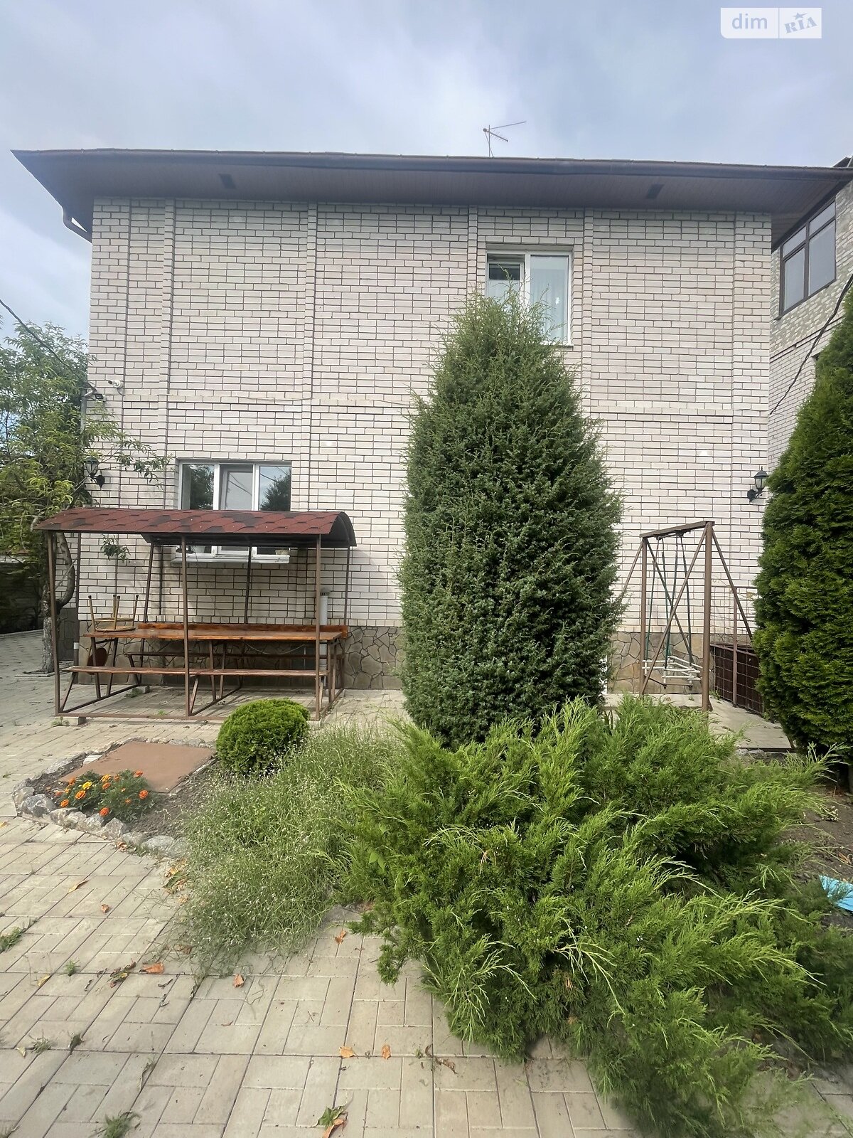 двухэтажный дом с гаражом, 260 кв. м, кирпич. Продажа в Харькове район Киевский фото 1 двухэтажный дом с гаражом, 260 кв. м, кирпич. Продажа в Харькове район Киевский фото 1