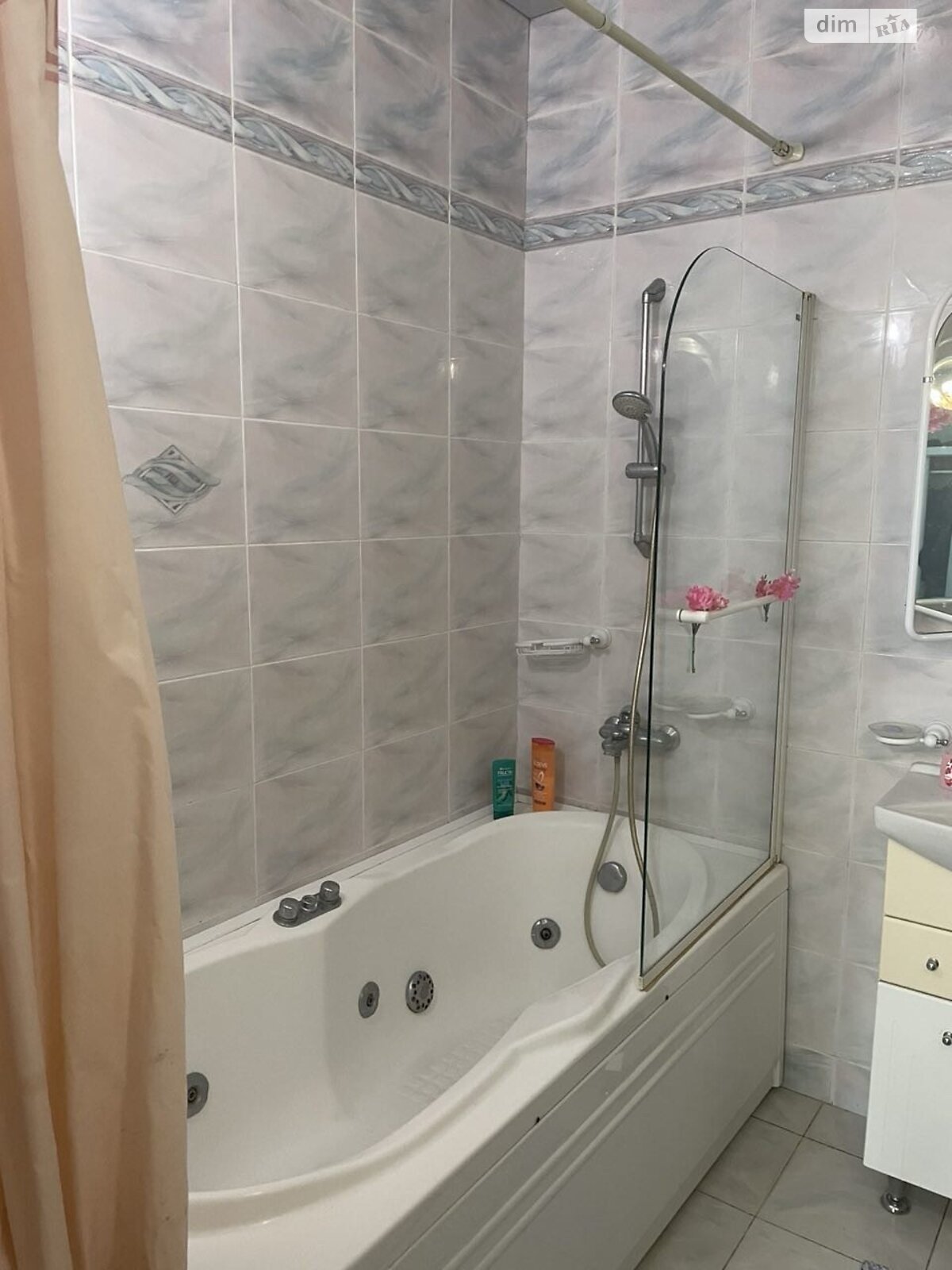 трехэтажный дом, 237 кв. м, кирпич. Продажа в Харькове фото 1 трехэтажный дом, 237 кв. м, кирпич. Продажа в Харькове фото 1