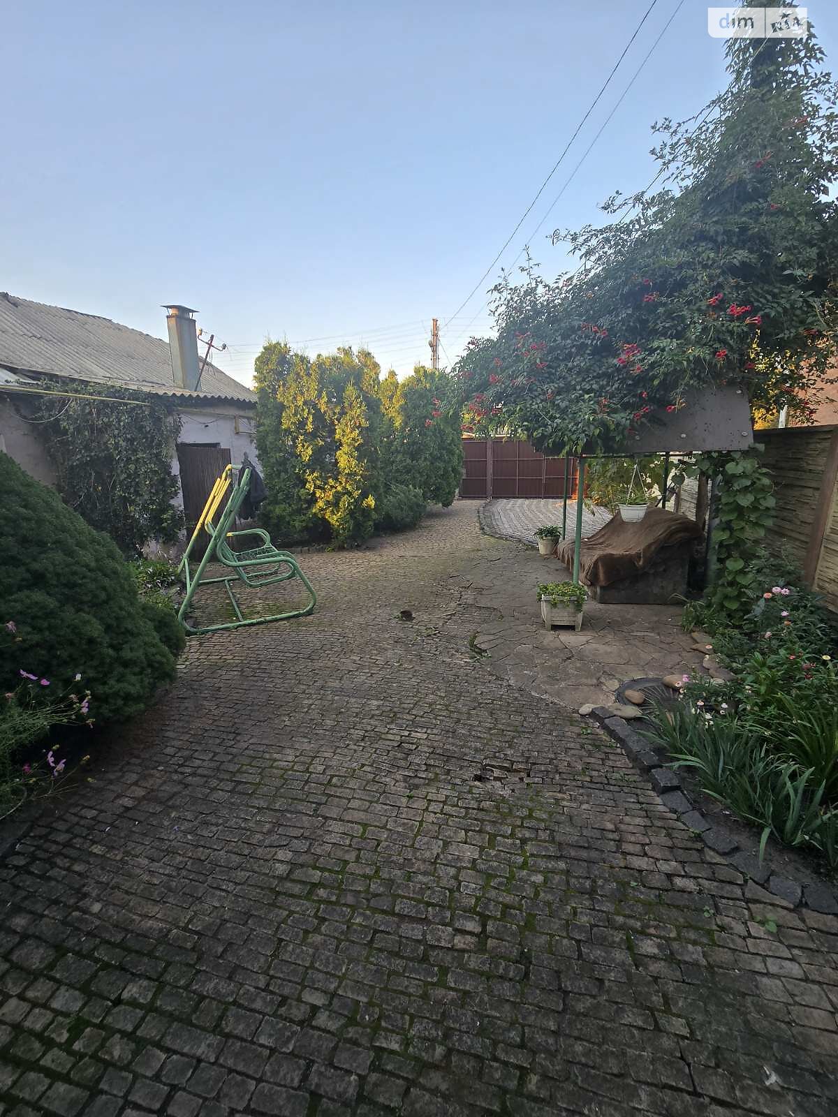 двухэтажный дом, 190 кв. м, монолитно-кирпичный. Продажа в Харькове район Минутка фото 1