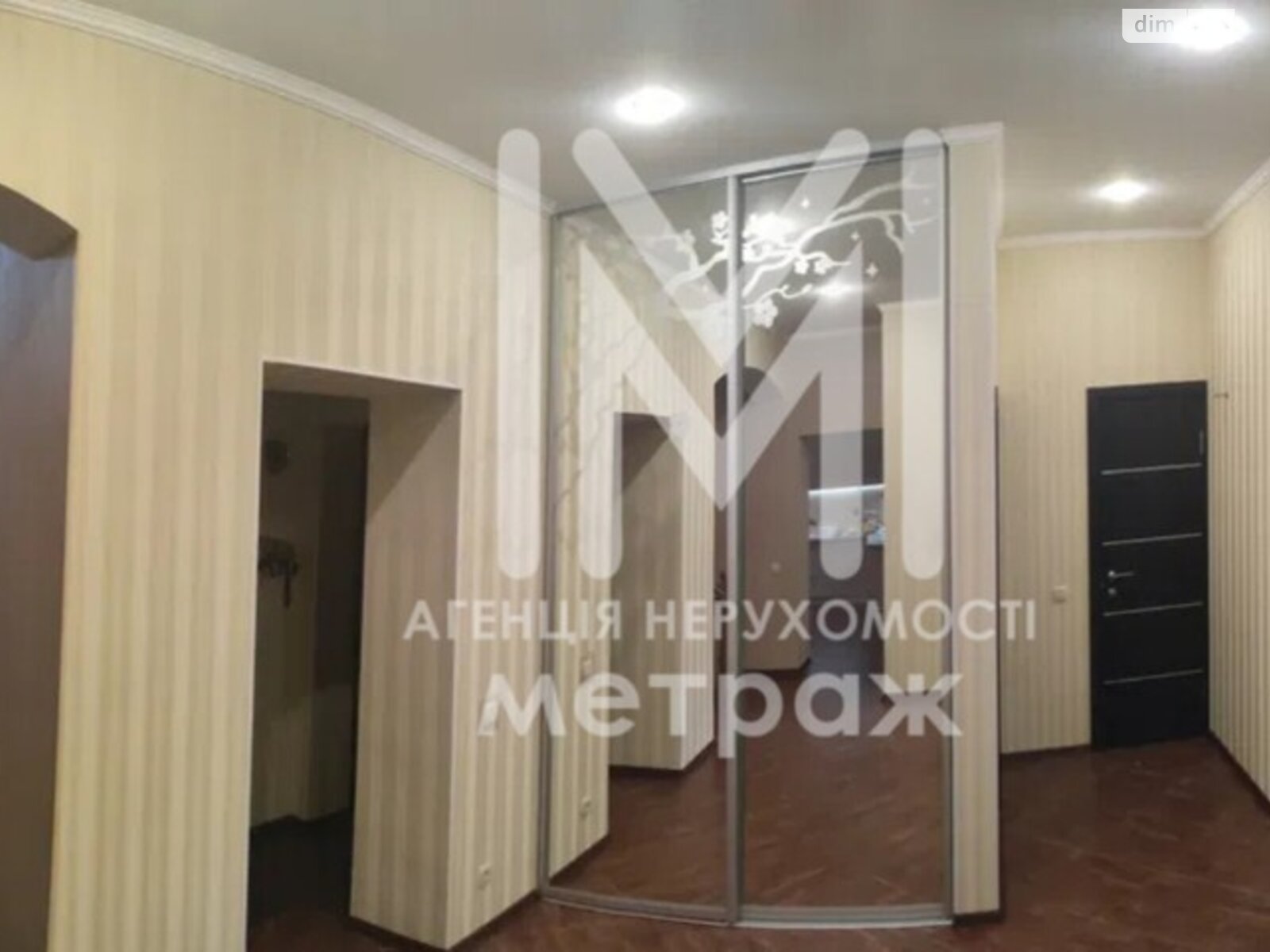 двухэтажный дом с ремонтом, 230 кв. м, кирпич. Продажа в Харькове район МЖК Интернационалист фото 1