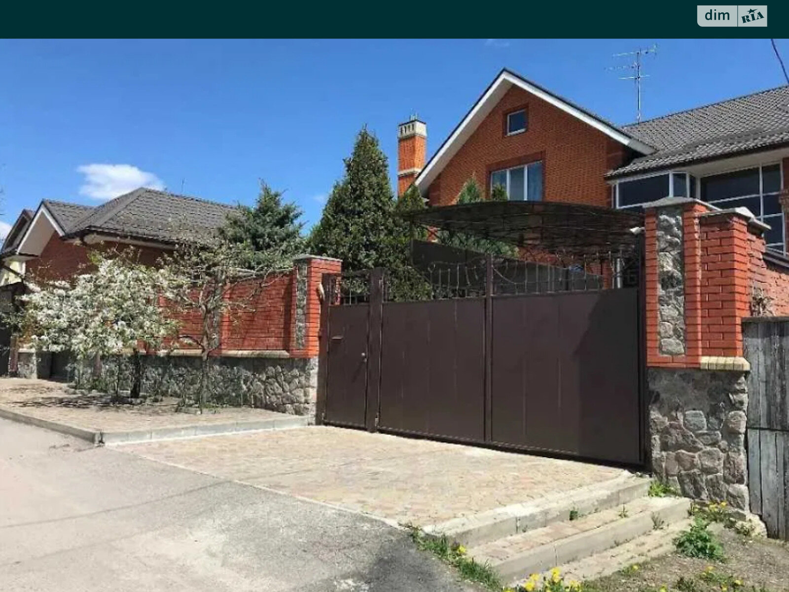 двухэтажный дом с верандой, 360 кв. м, кирпич. Продажа в Харькове район Немышлянский фото 1 двухэтажный дом с верандой, 360 кв. м, кирпич. Продажа в Харькове район Немышлянский фото 1